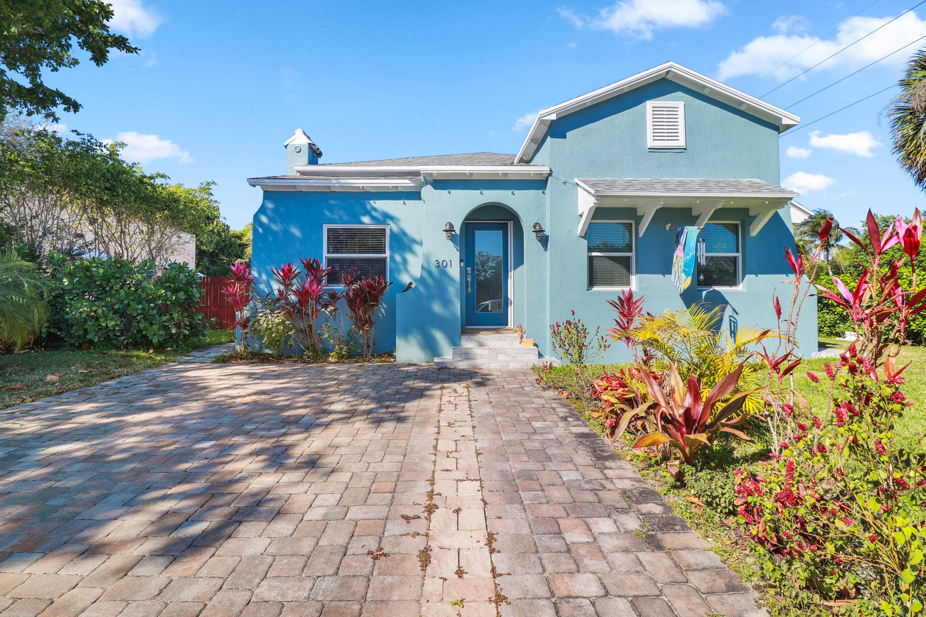 301 Hawthorne Drive, Lake Park, FL 33403 — photo 1 of 39