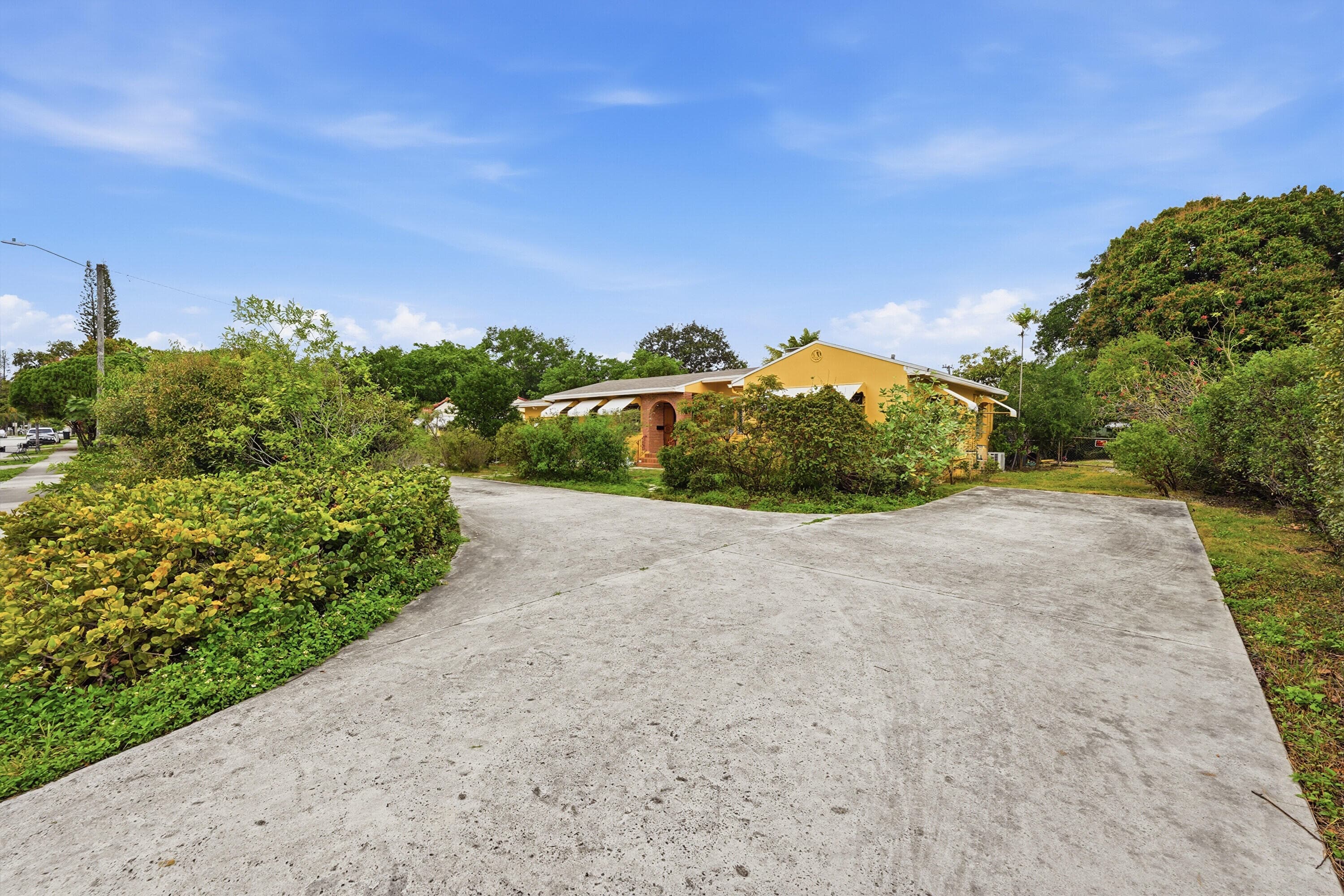 2703 Fillmore Street, Hollywood, FL 33020 — photo 1 of 46