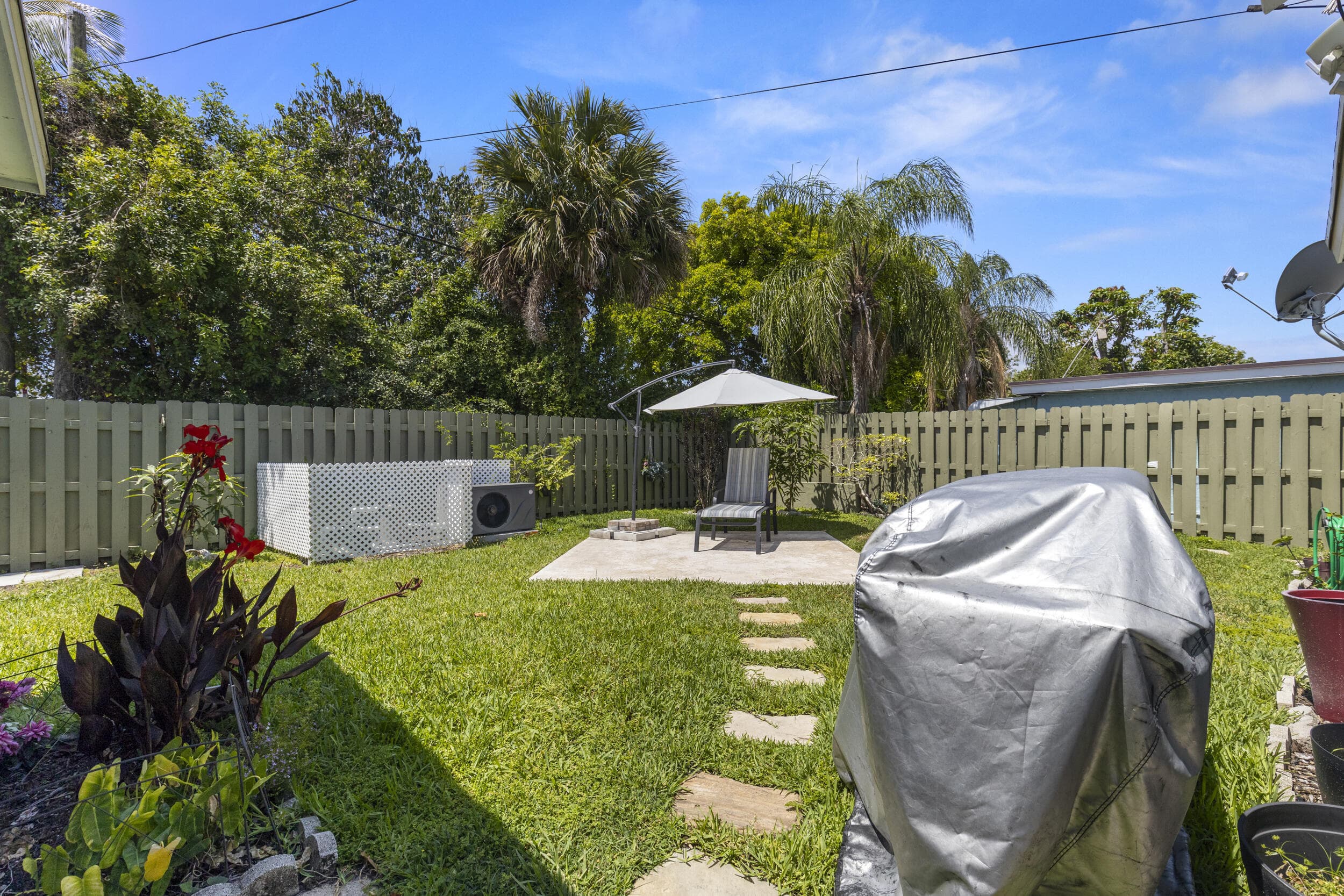 944 Hansen Street, West Palm Beach, FL 33405 — photo 29 of 33