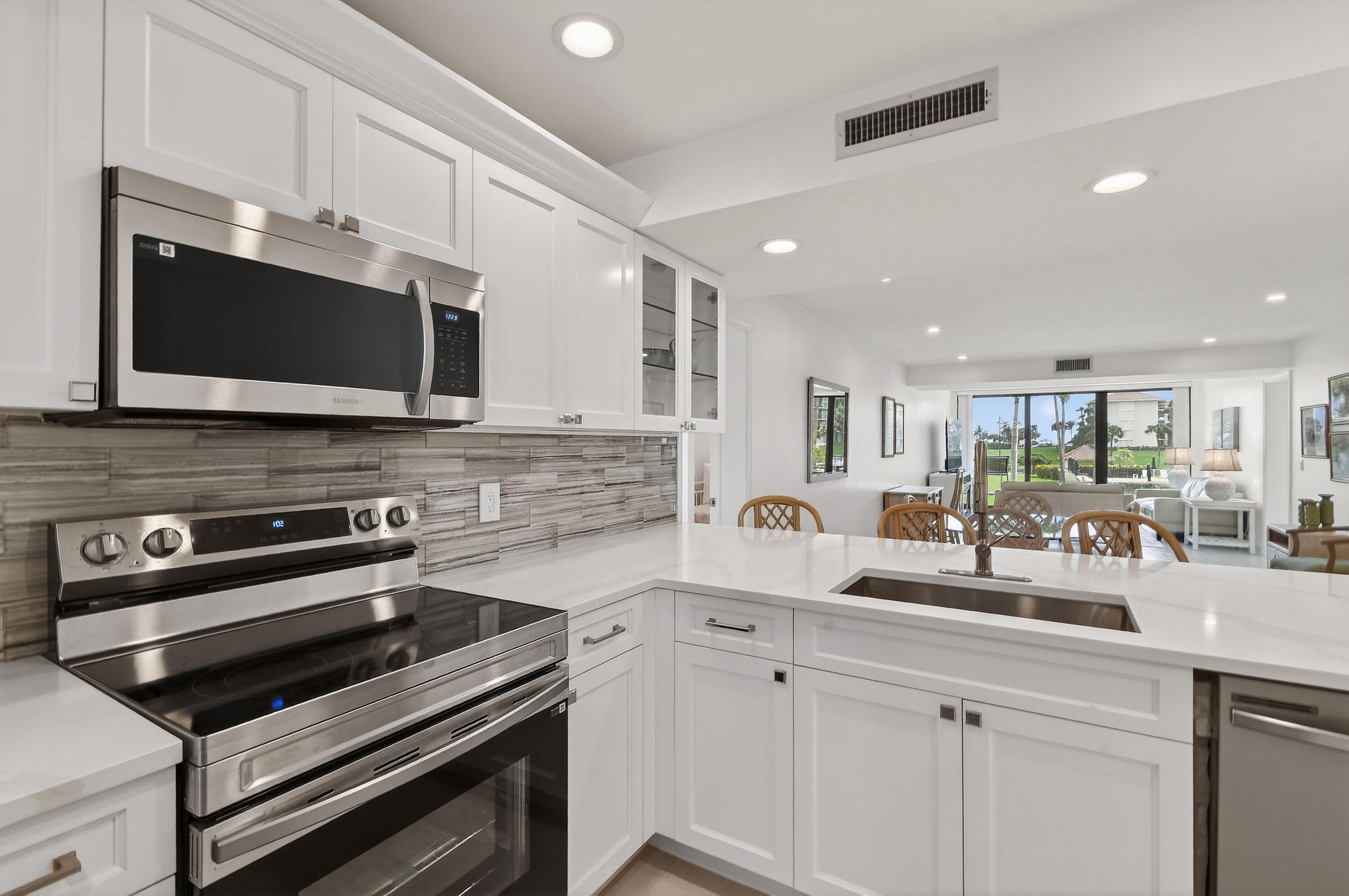 301 S Seas Drive 104, Jupiter, FL 33477 — photo 10 of 48