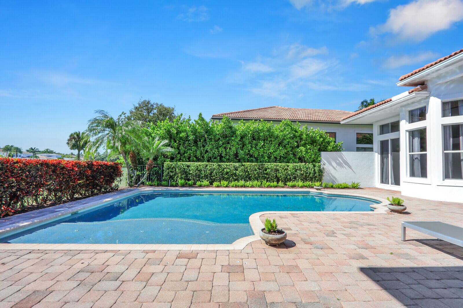 528 Les Jardin Drive, Palm Beach Gardens, FL 33410 — photo 38 of 72