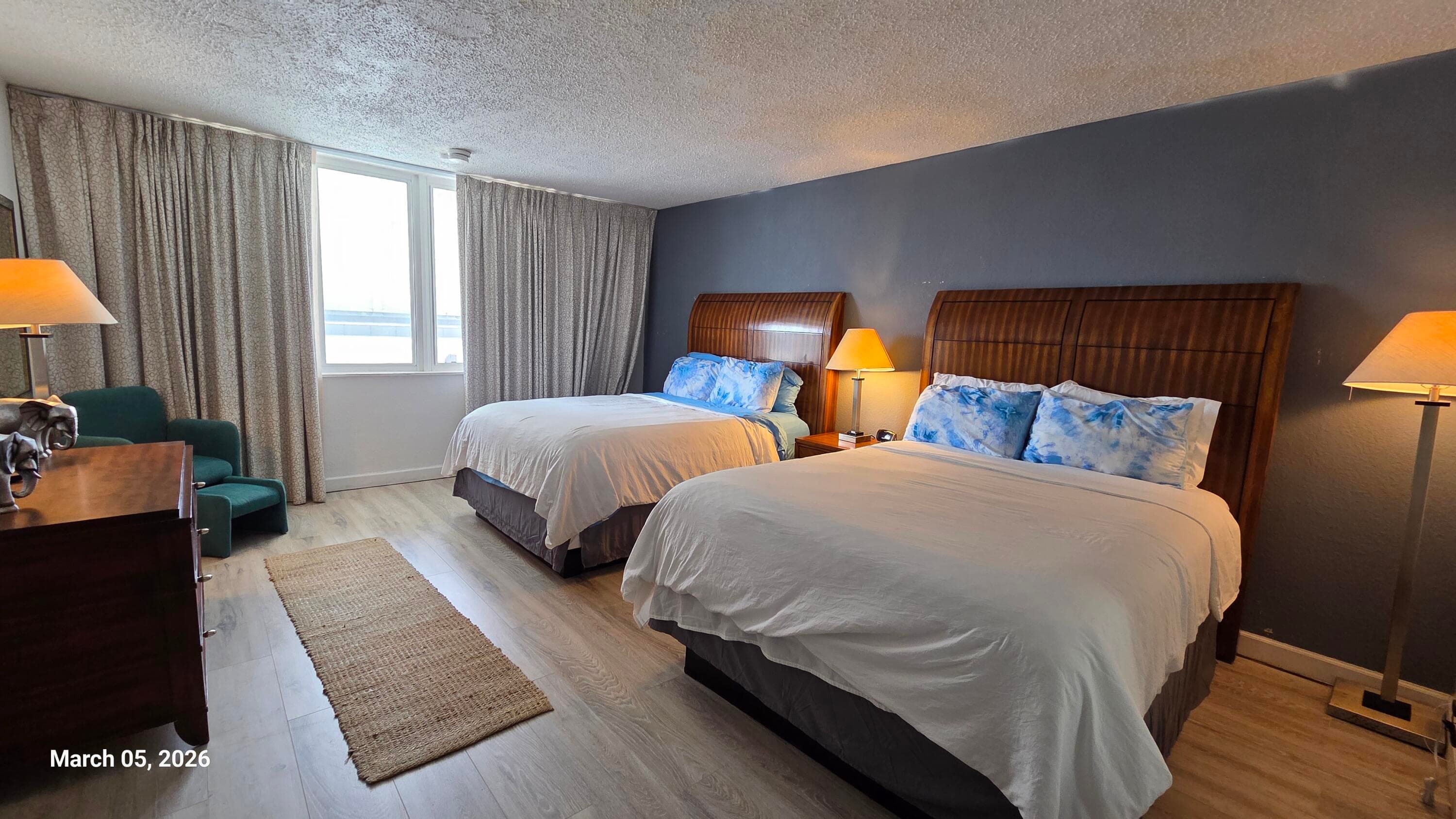 19201 Collins Avenue 105, Sunny Isles Beach, FL 33160 — photo 4 of 8