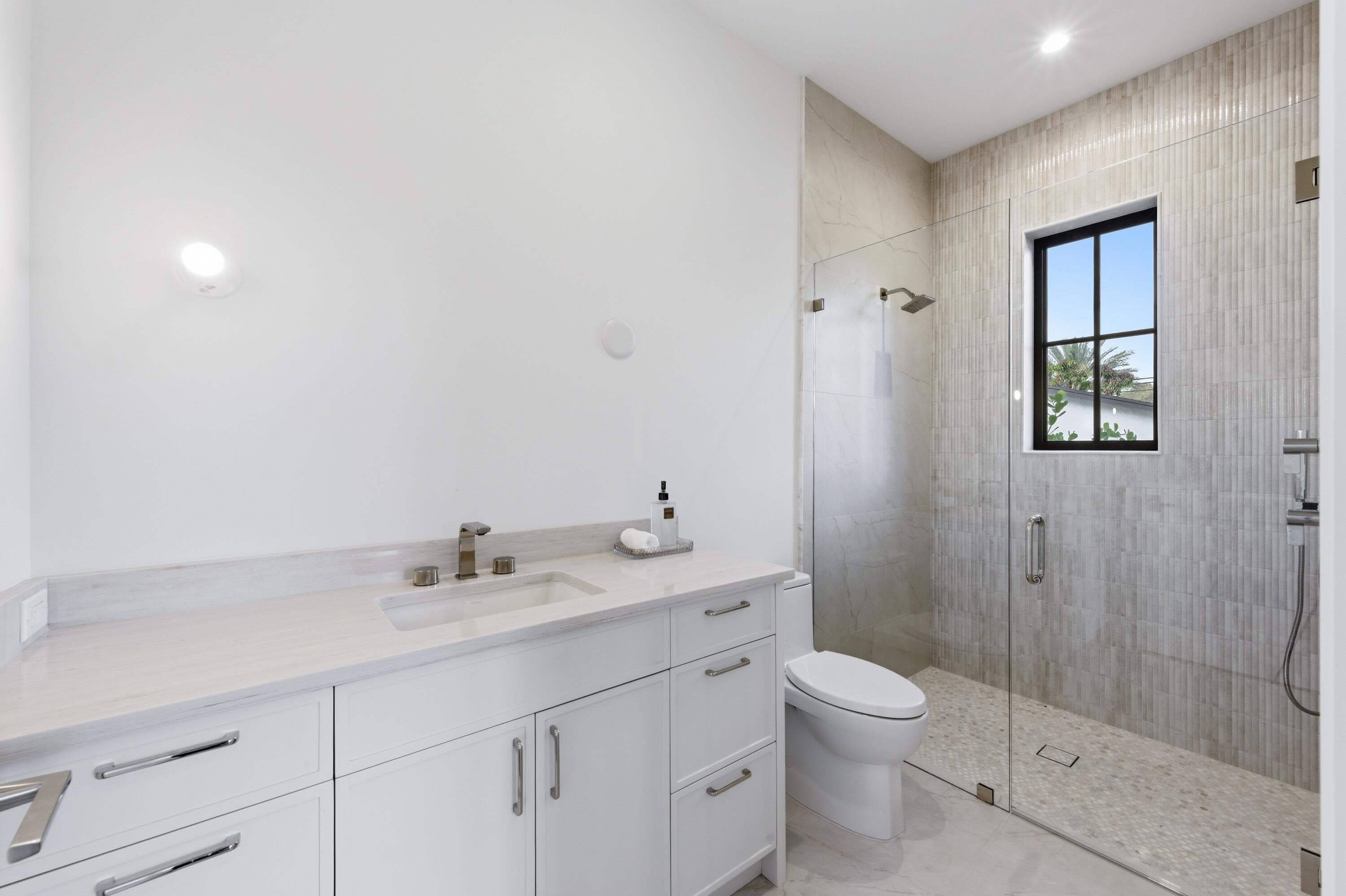 2442 Bay Circle, Palm Beach Gardens, FL 33410 — photo 28 of 89