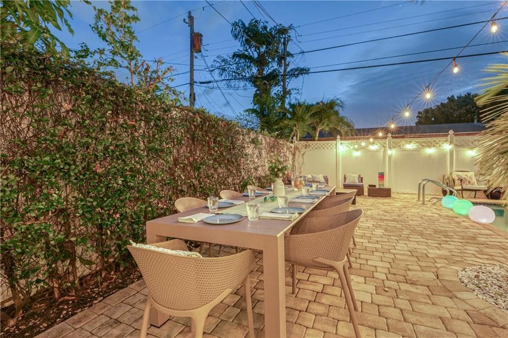 1517 NE 17th Terrace, Fort Lauderdale, FL 33304 — photo 34 of 35