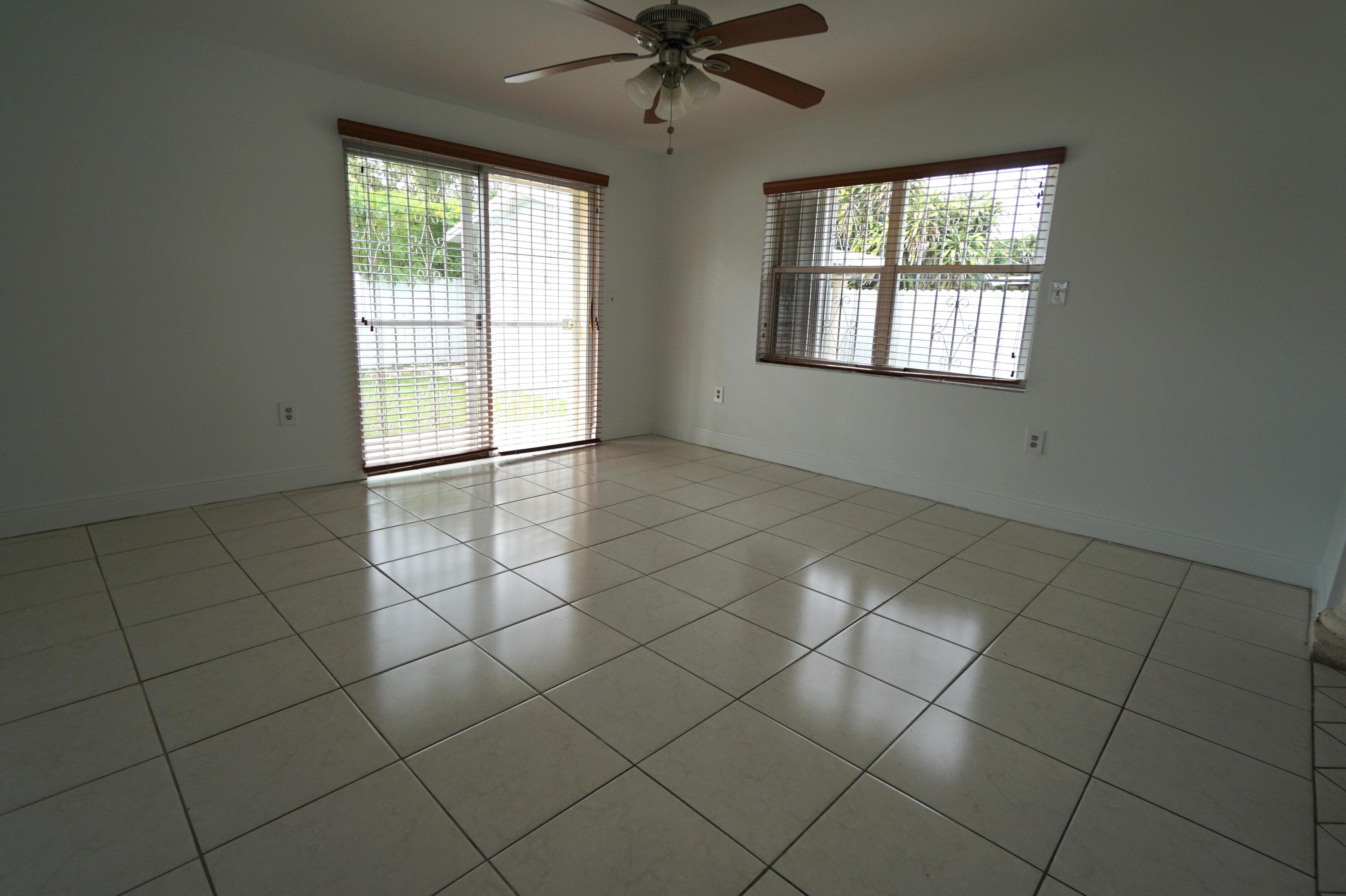 15520 SW 302nd Street, Homestead, FL 33033 — photo 5 of 20