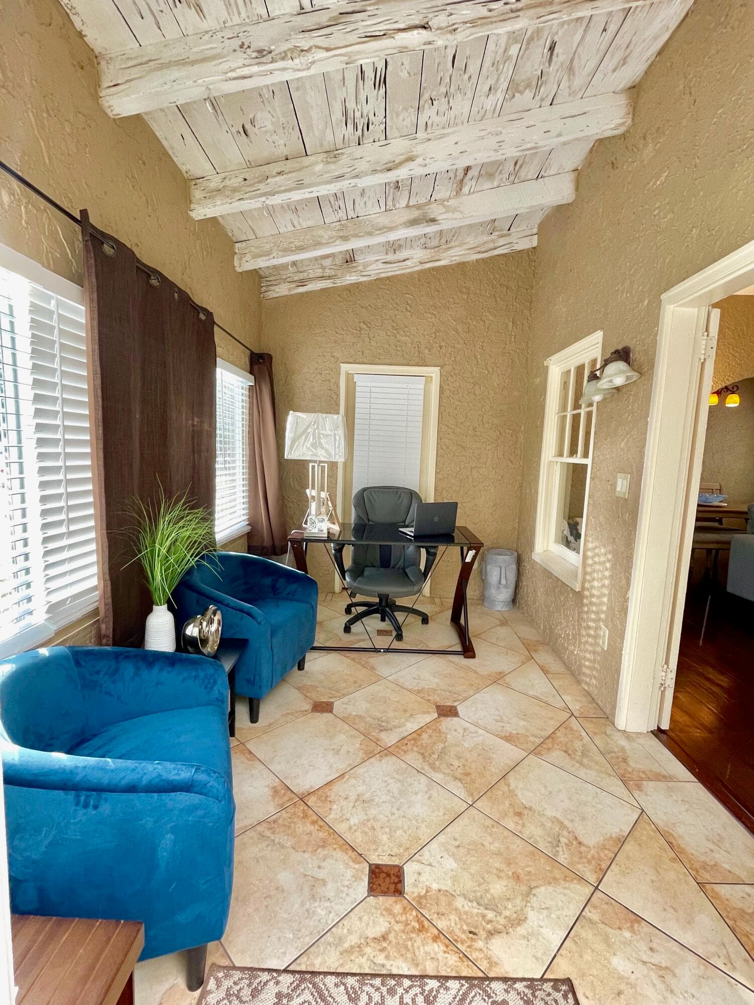 5555 Garden Avenue, West Palm Beach, FL 33405 — photo 9 of 38
