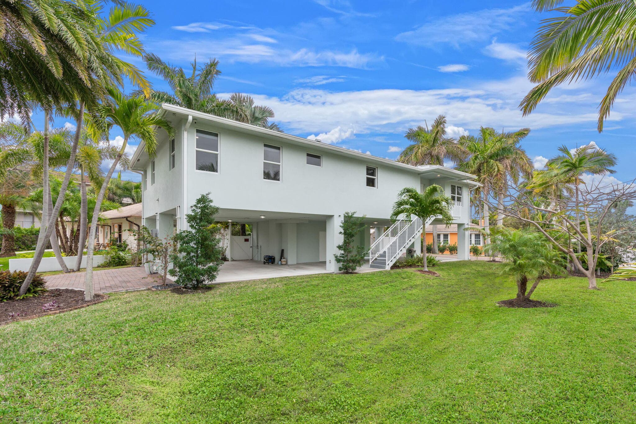 2510 N Lake Dr Drive N, Boynton Beach, FL 33435 — photo 1 of 52