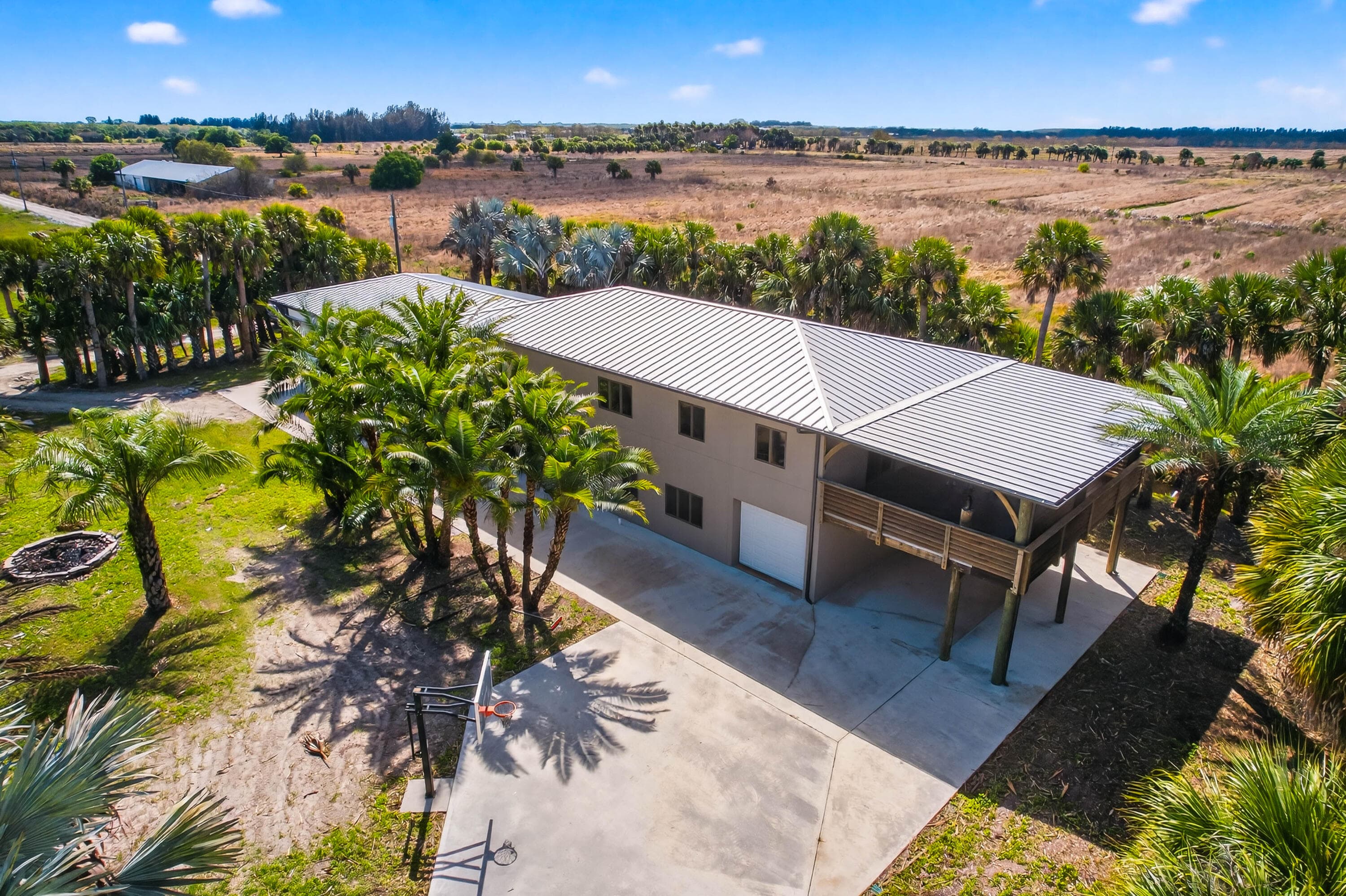 200 S Graves Road, Fort Pierce, FL 34945 — photo 4 of 59