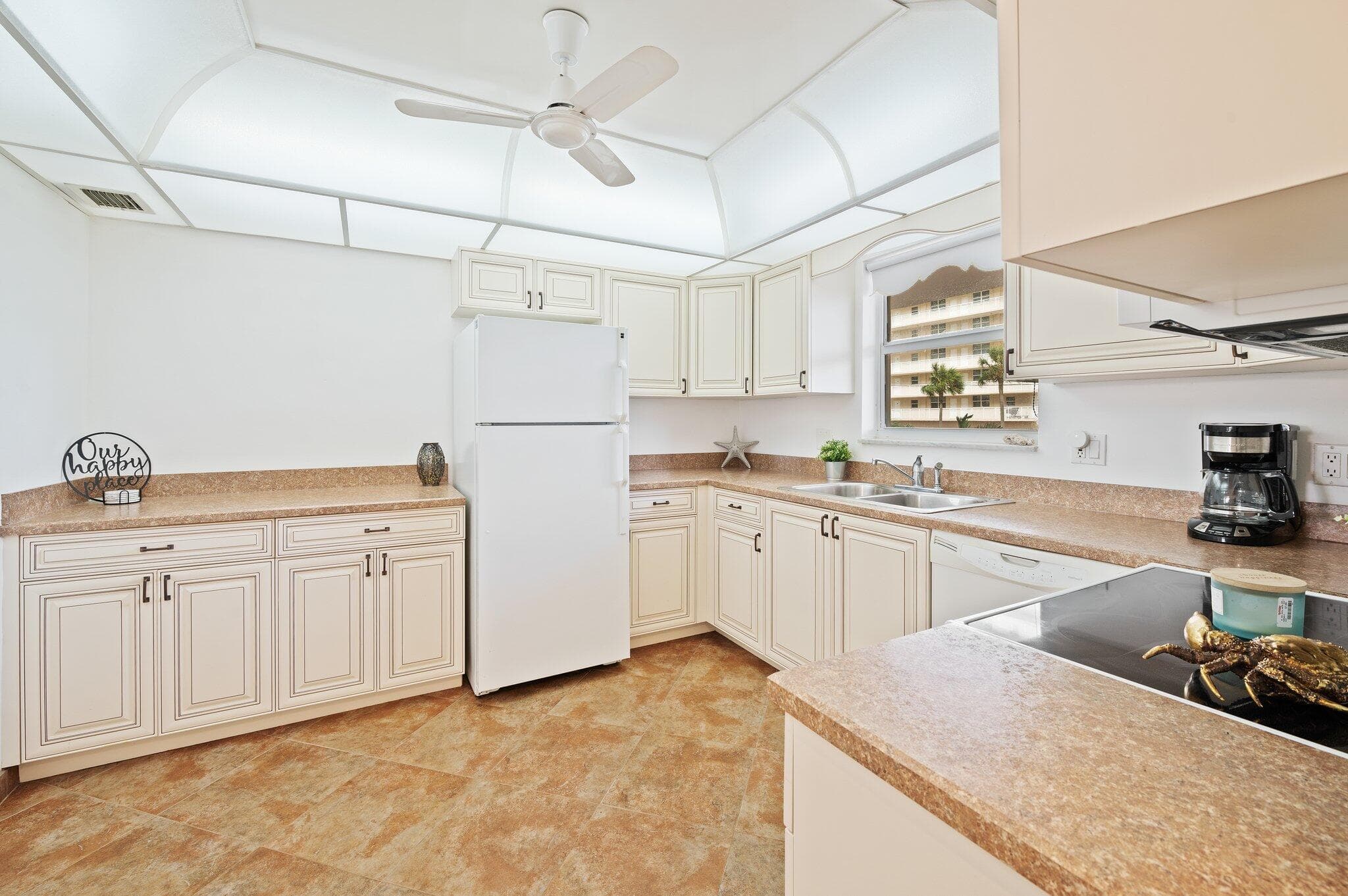 1050 Hillsboro Mile Unit 203w, Hillsboro Beach, FL 33062 — photo 14 of 30