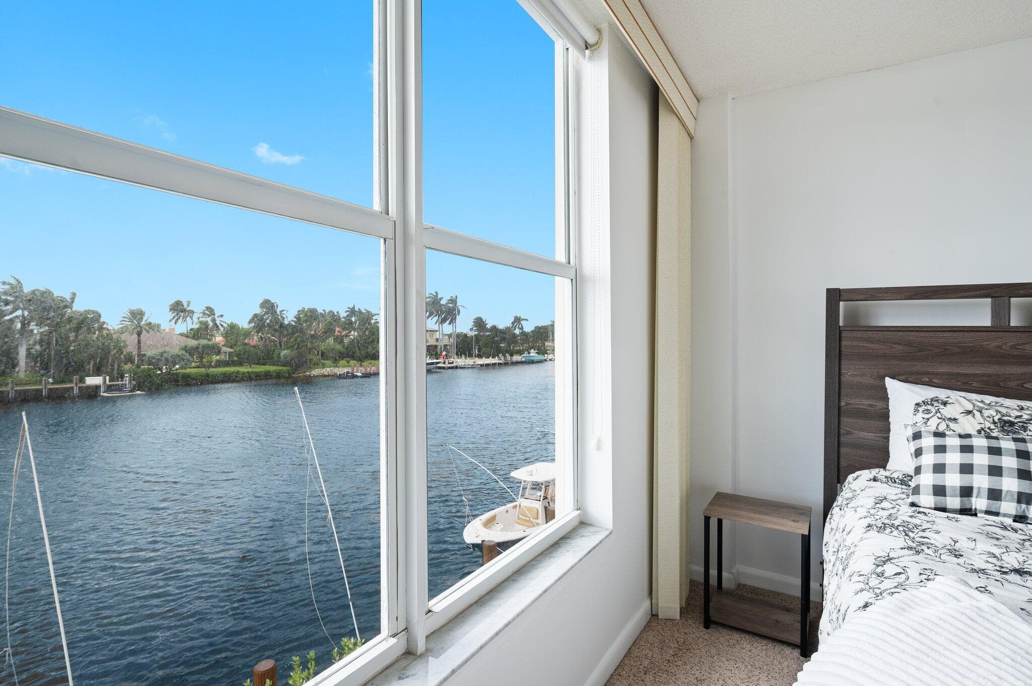 1050 Hillsboro Mile Unit 203w, Hillsboro Beach, FL 33062 — photo 18 of 30