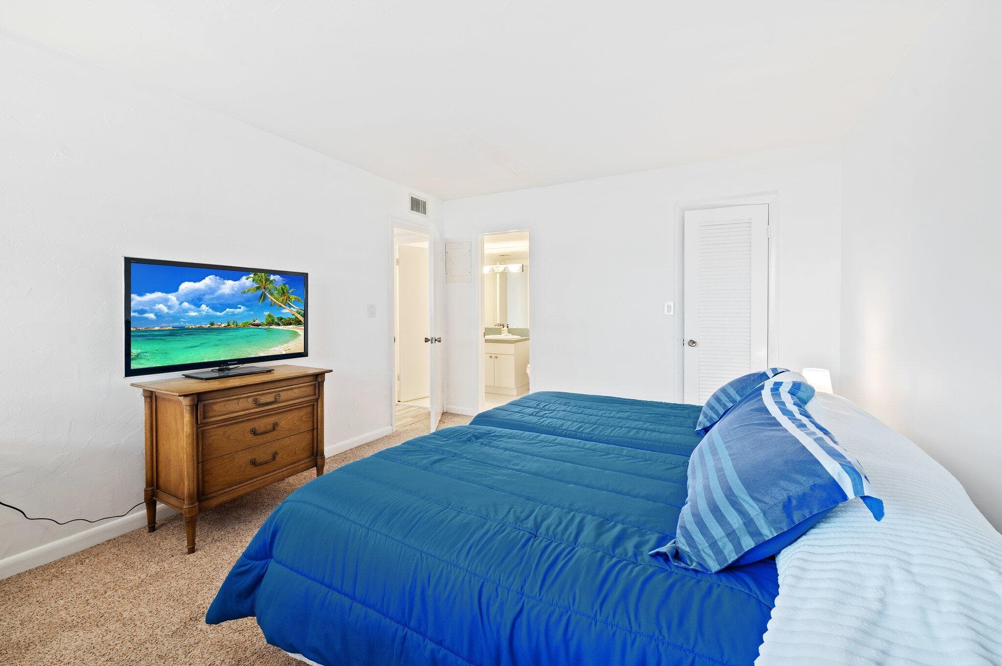 1050 Hillsboro Mile Unit 203w, Hillsboro Beach, FL 33062 — photo 23 of 30