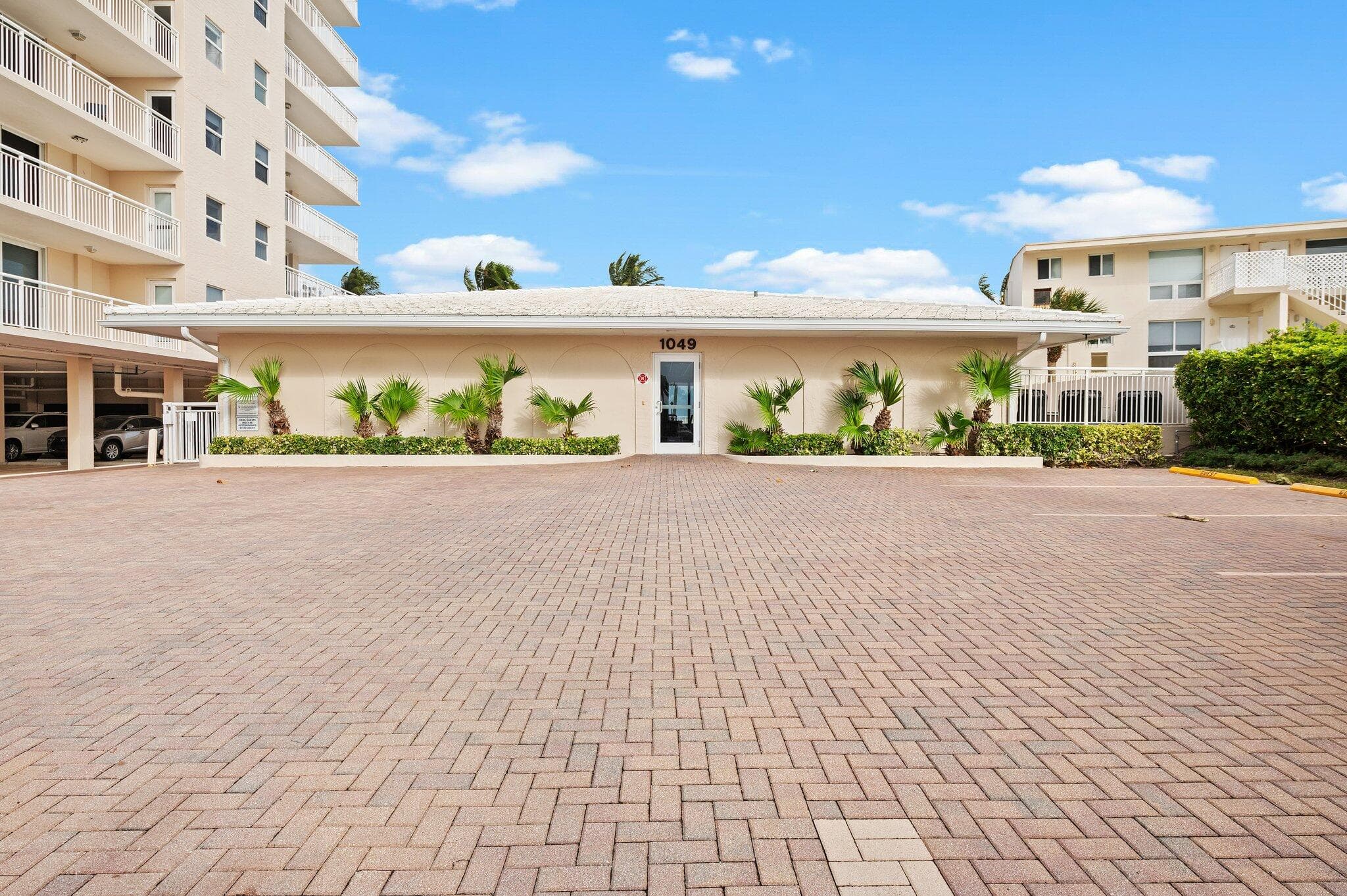 1050 Hillsboro Mile Unit 203w, Hillsboro Beach, FL 33062 — photo 25 of 30