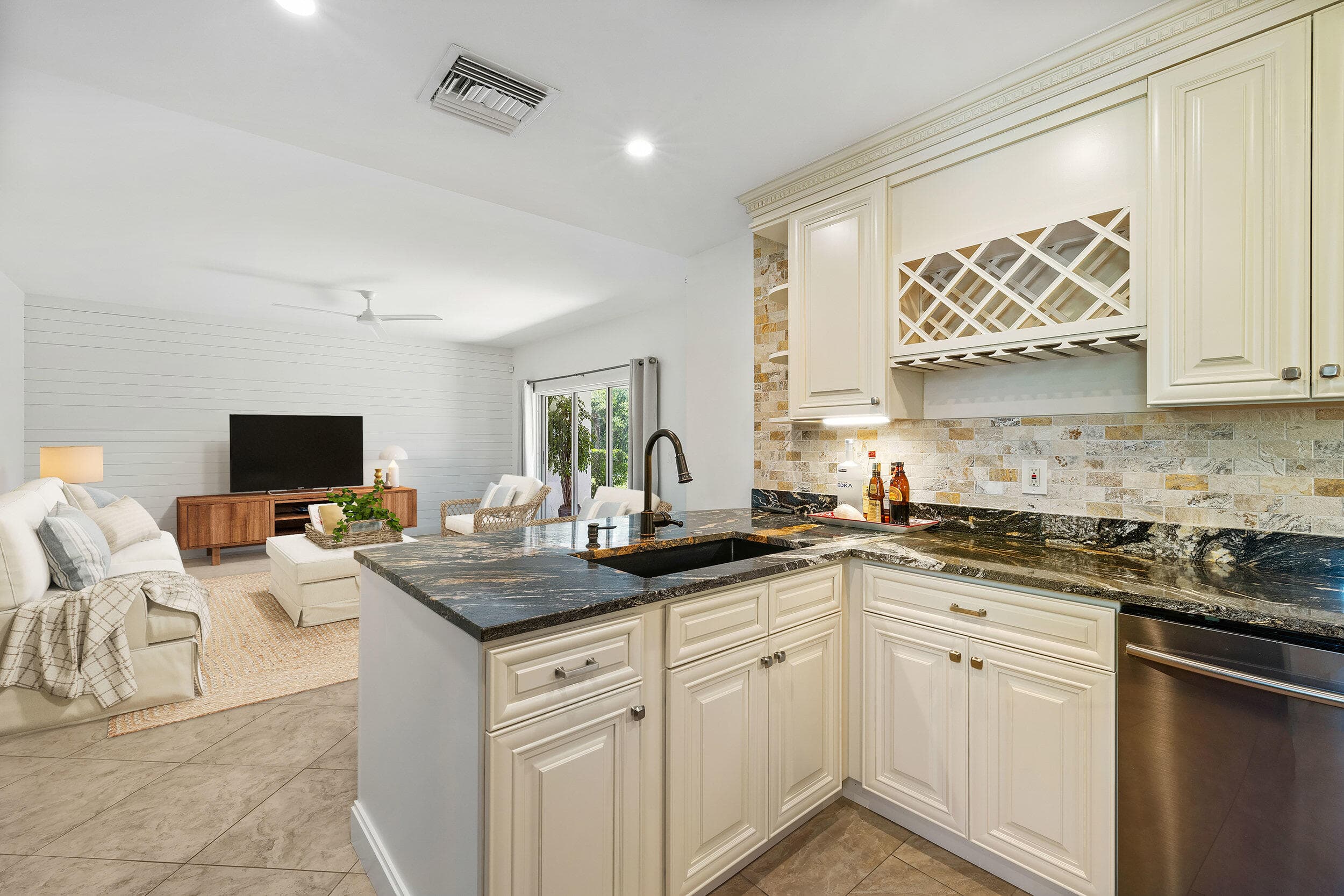 2703 N Fairway Dr Drive N, Jupiter, FL 33477 — photo 5 of 11