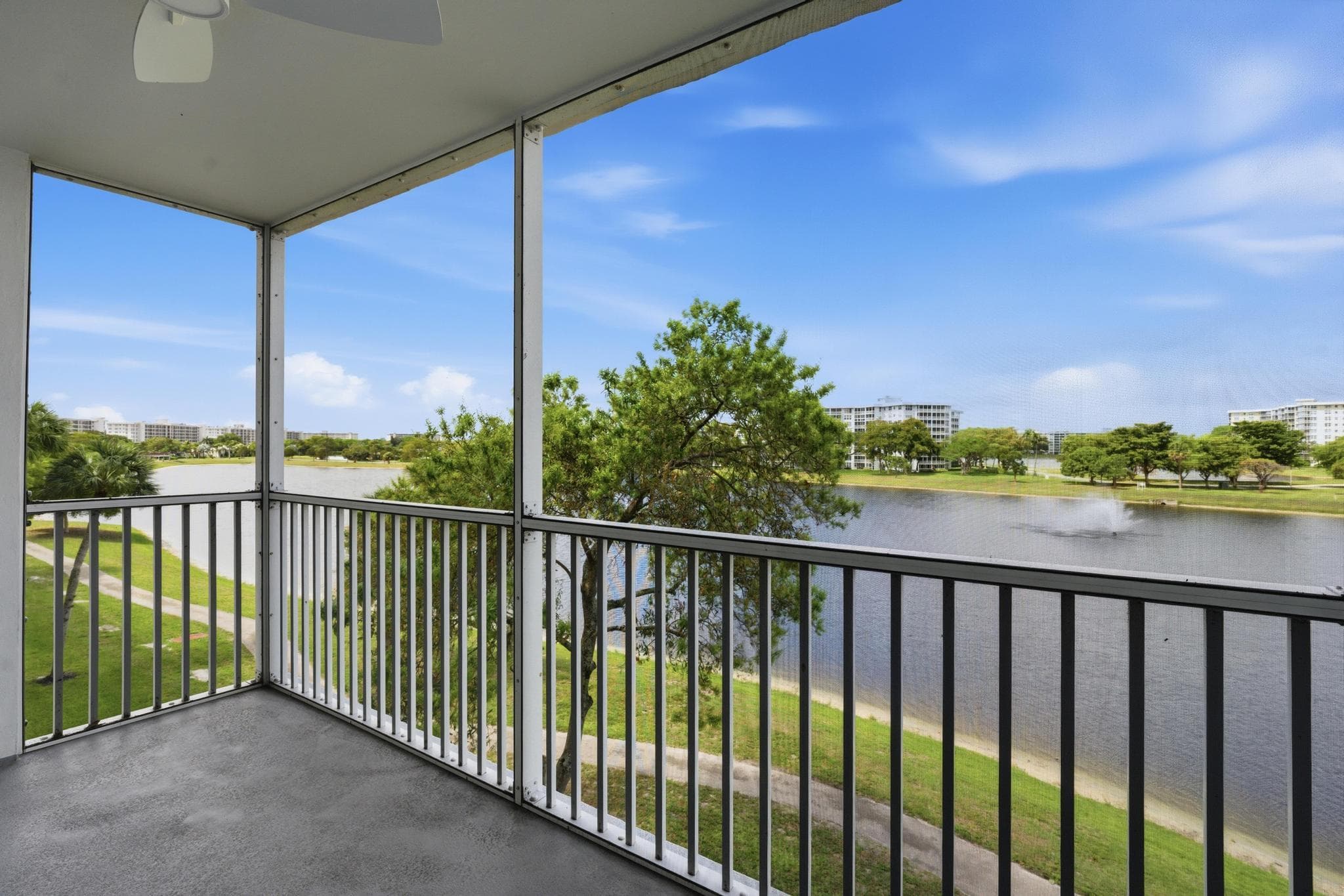 2801 N Palm Aire Drive 402, Pompano Beach, FL 33069 — photo 16 of 23