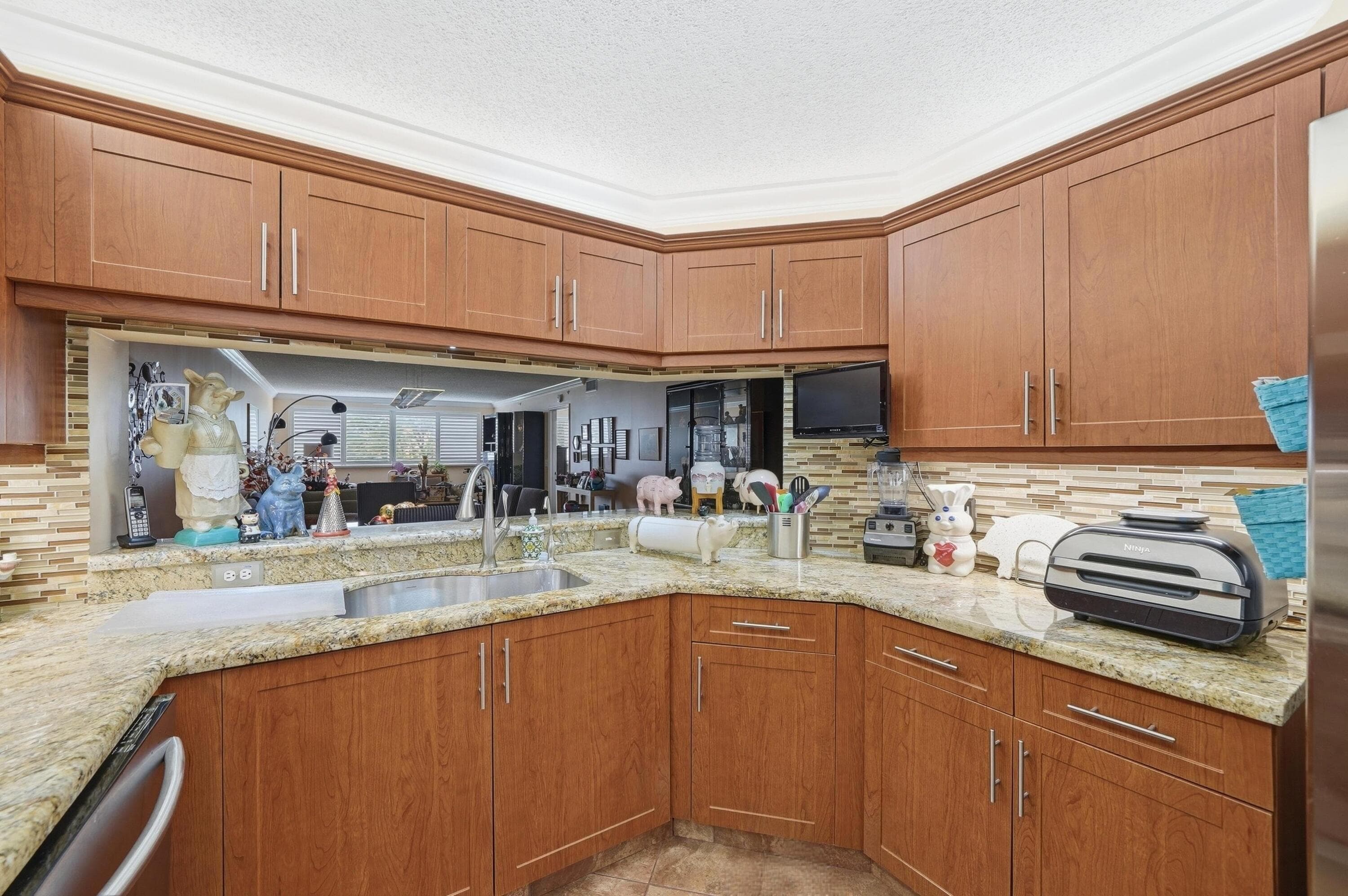 2541 N Nob Hill Road 302, Sunrise, FL 33322 — photo 11 of 24