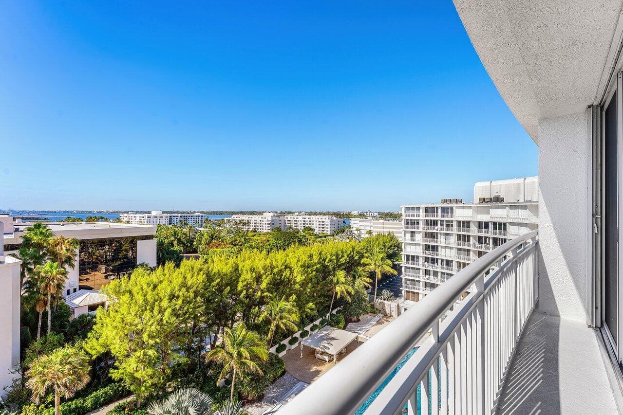 2780 S Ocean Boulevard 805, Palm Beach, FL 33480 — photo 34 of 47