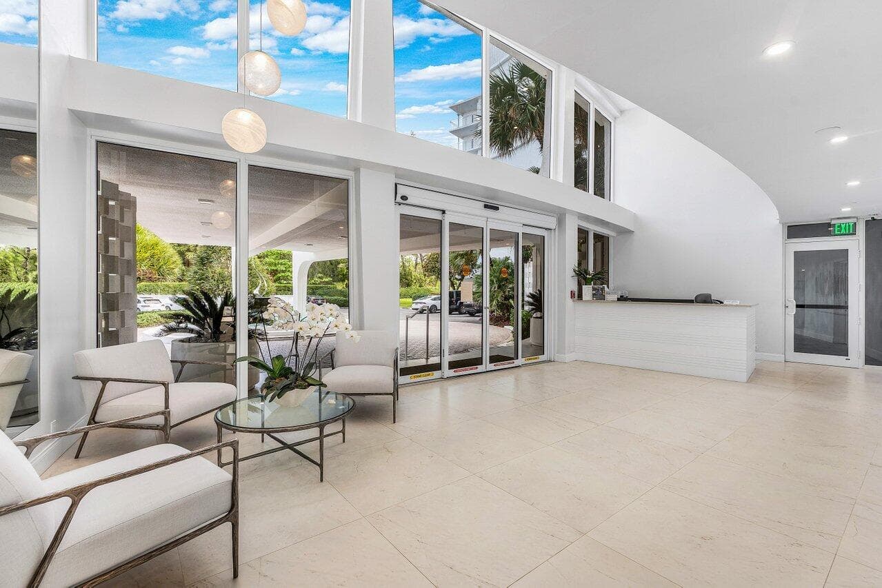 2780 S Ocean Boulevard 805, Palm Beach, FL 33480 — photo 44 of 47