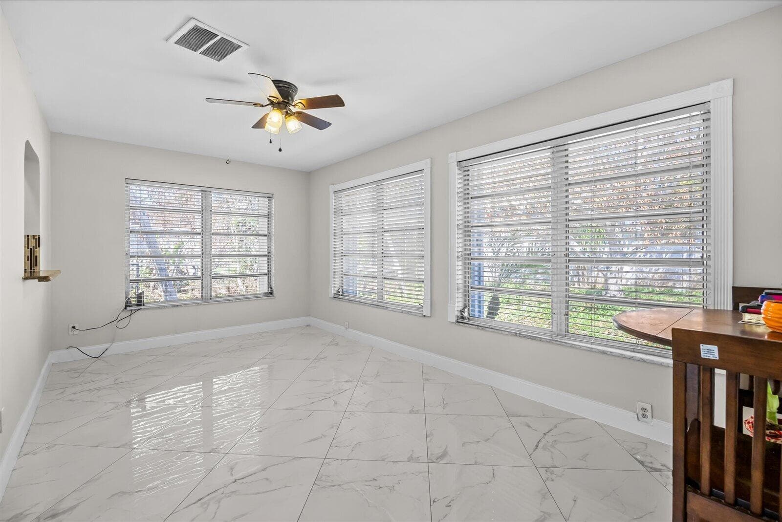 403 NE Oleander Avenue, Port St. Lucie, FL 34952 — photo 10 of 29