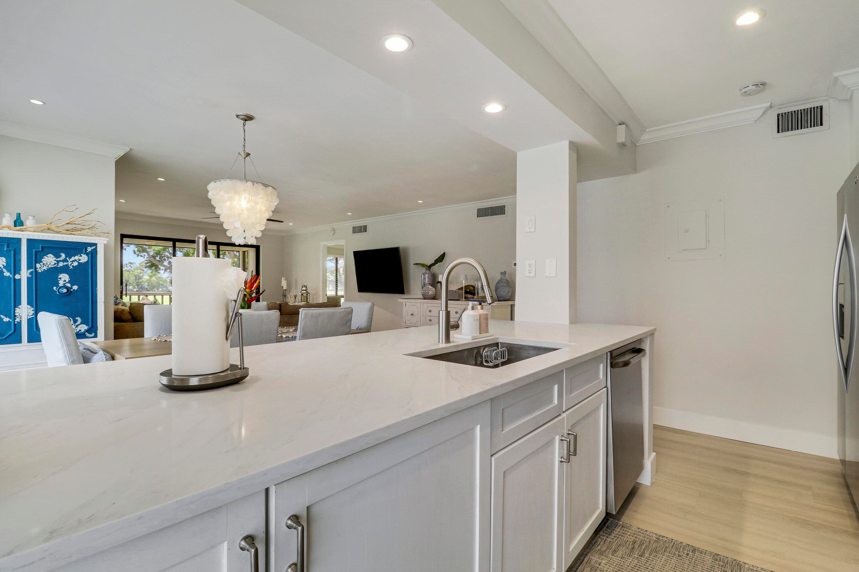 438 Brackenwood Lane S, Palm Beach Gardens, FL 33418 — photo 9 of 45