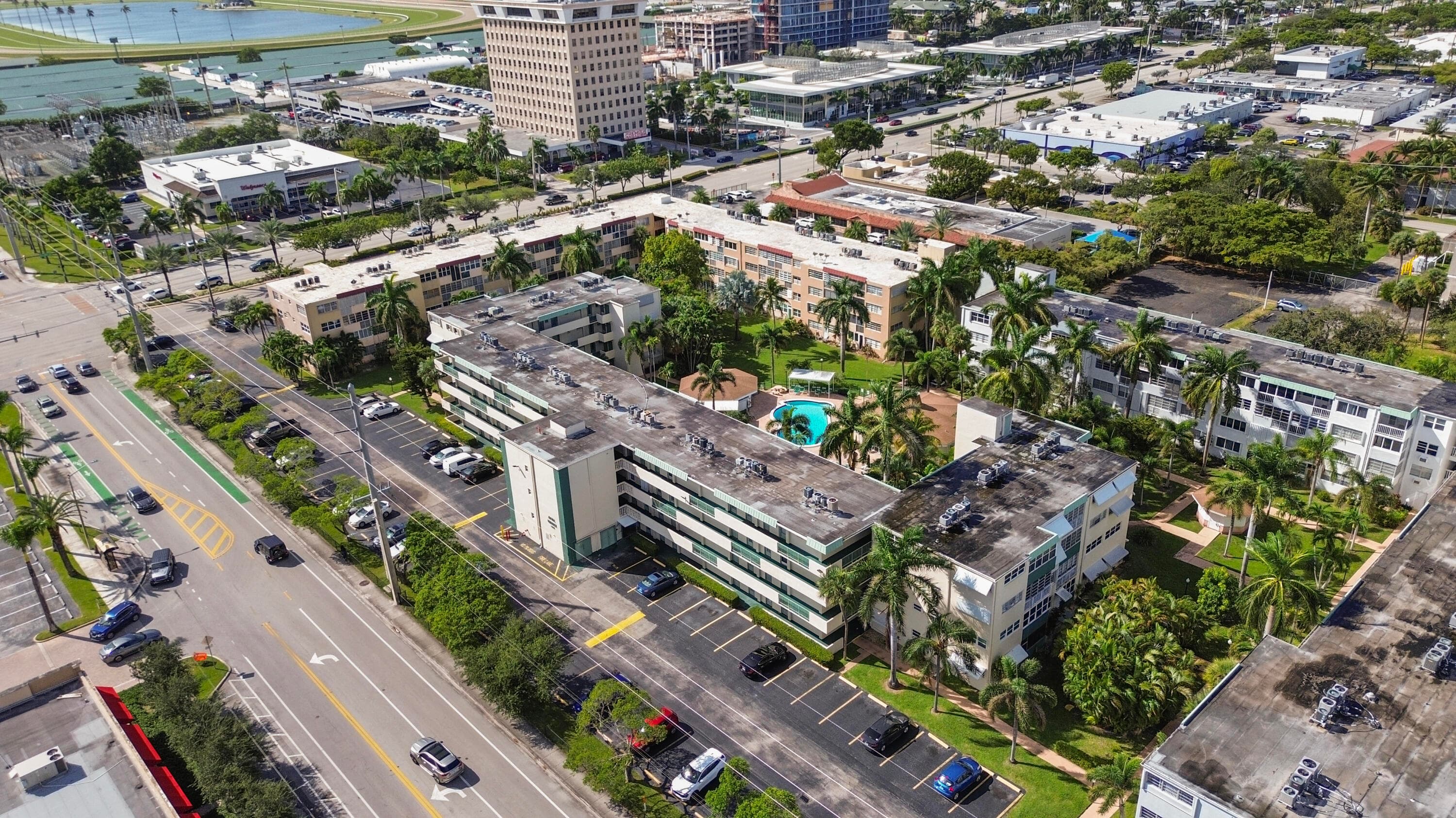 1333 E Hallandale Beach Boulevard 409, Hallandale Beach, FL 33009 — photo 2 of 40