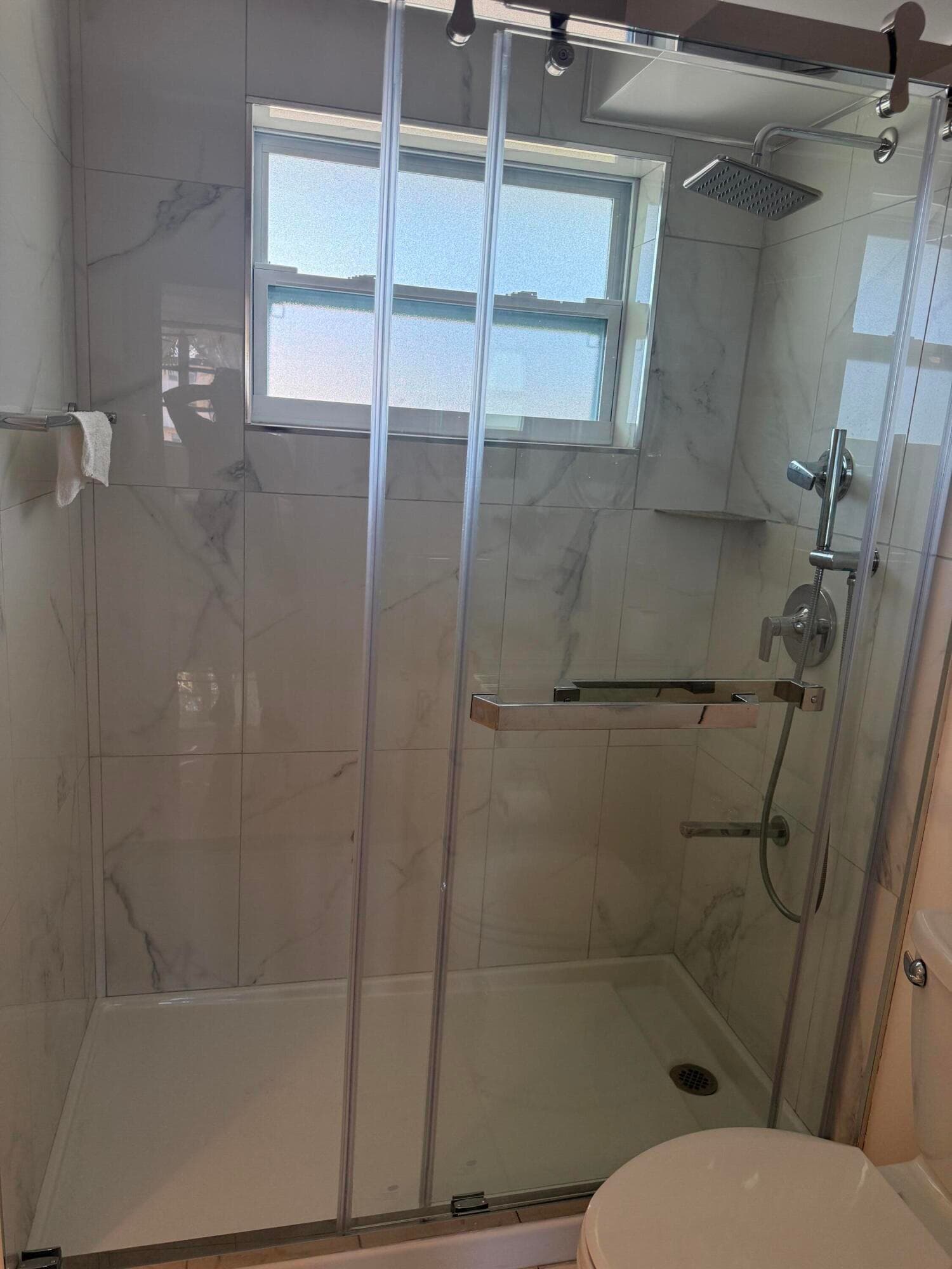 2861 NW 47th Terrace 304b, Lauderdale Lakes, FL 33313 — photo 14 of 26