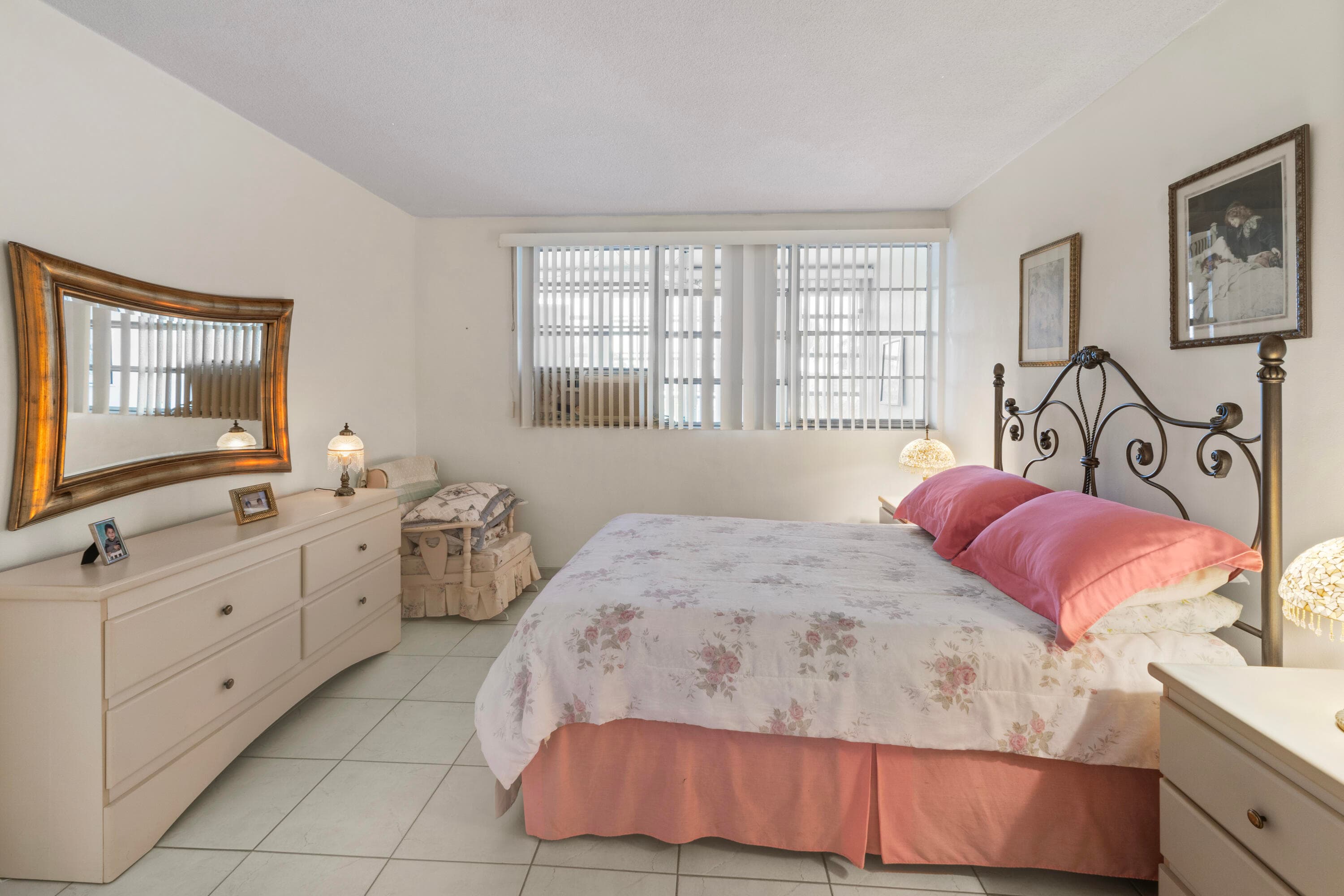 1333 E Hallandale Beach Boulevard 409, Hallandale Beach, FL 33009 — photo 17 of 40