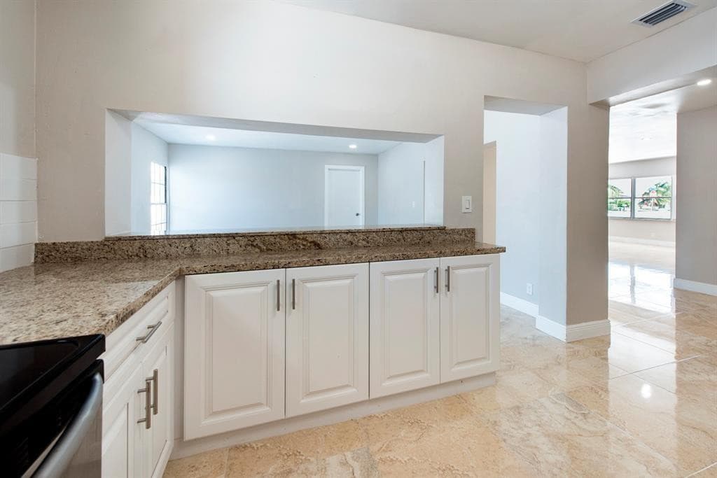 1031 SW 6th Way, Deerfield Beach, FL 33441 — photo 9 of 22
