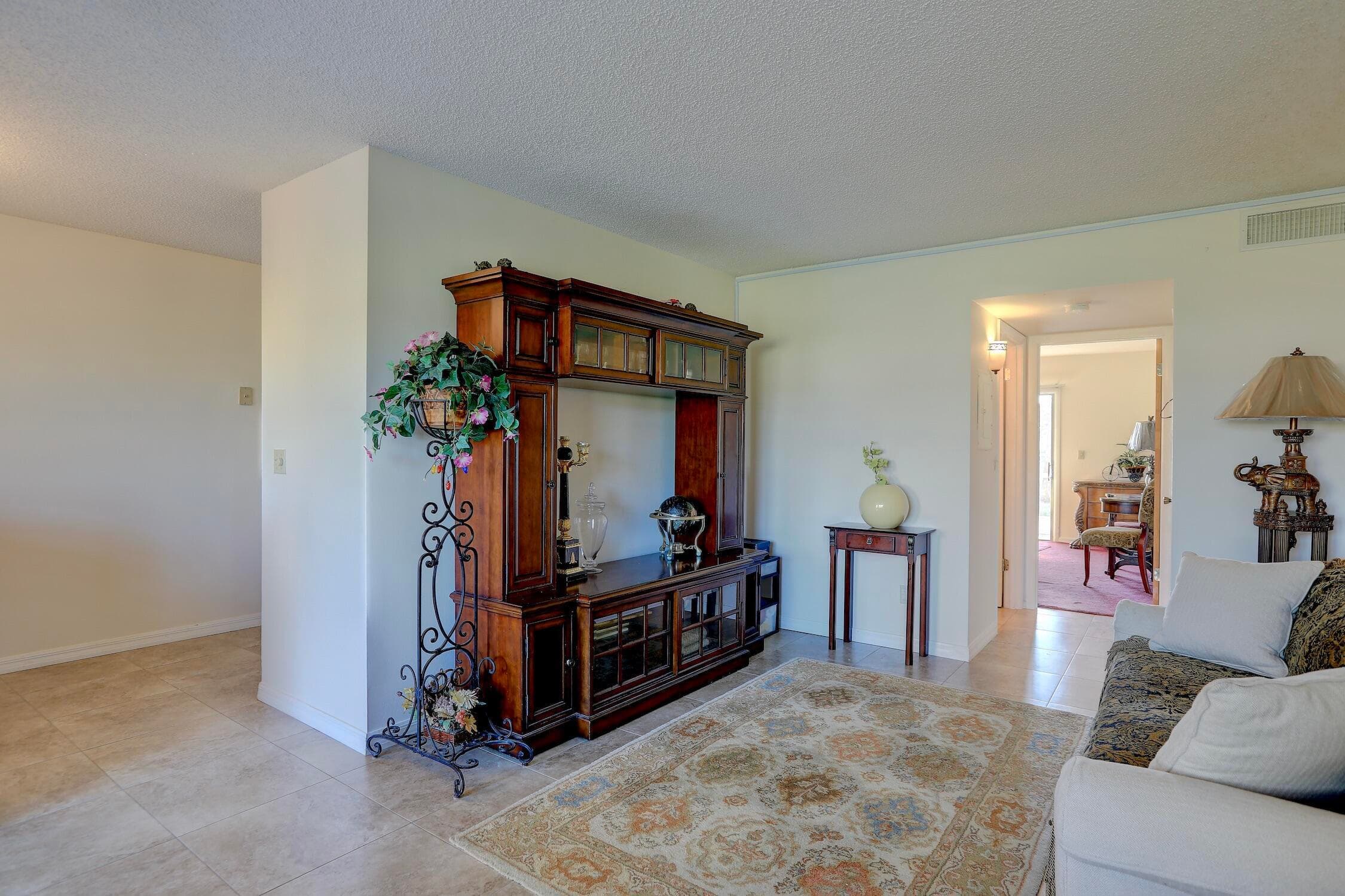 85 Crooked Tree Lane 103, Vero Beach, FL 32962 — photo 10 of 36