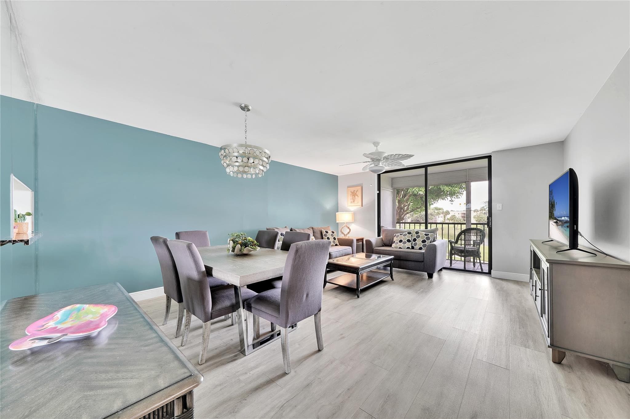 5250 Las Verdes Circle 212, Delray Beach, FL 33484 — photo 8 of 34