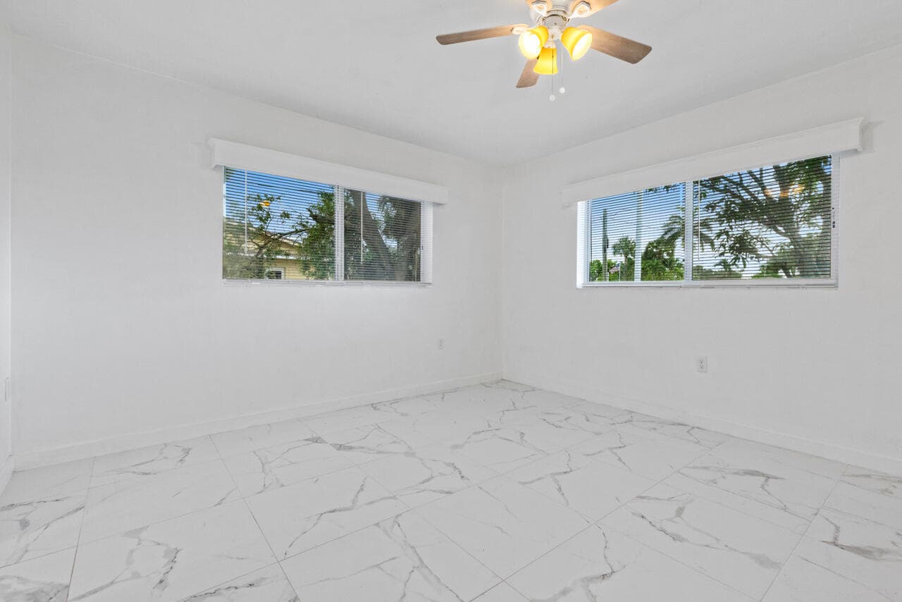 1412 Bayshore Drive, Fort Pierce, FL 34949 — photo 4 of 21