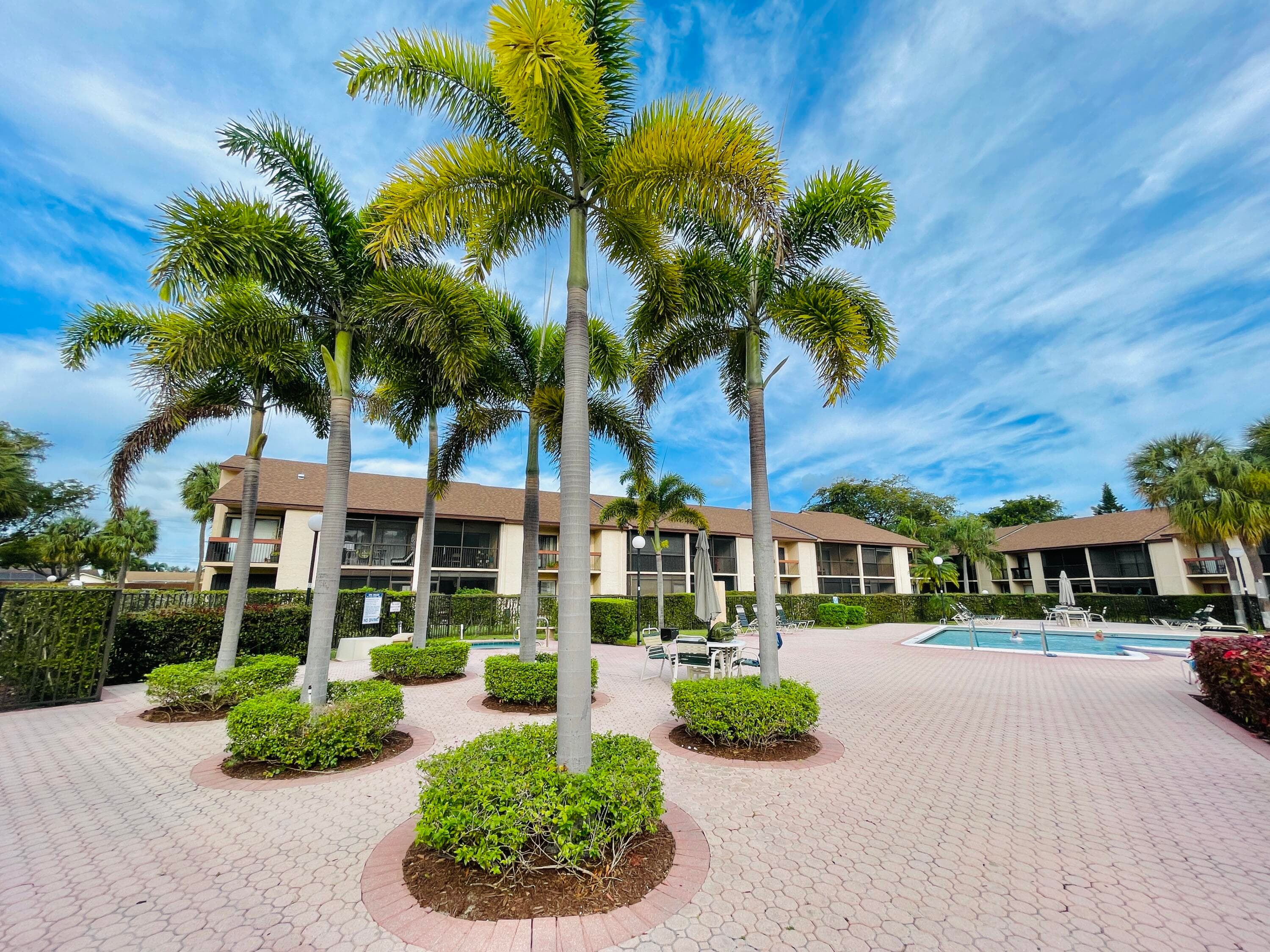 2297 SW 15th Street 122, Deerfield Beach, FL 33442 — photo 1 of 47