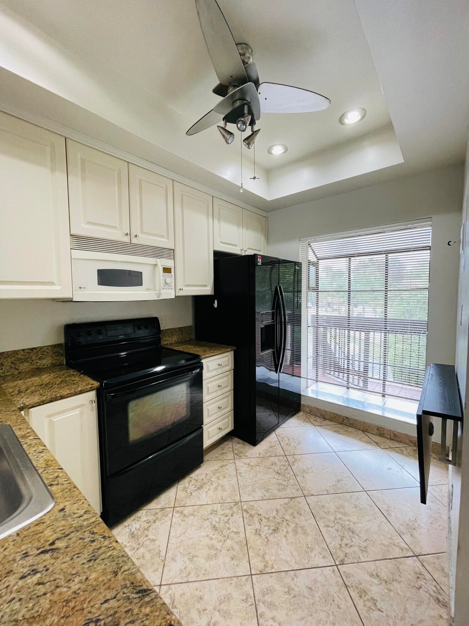 2297 SW 15th Street 122, Deerfield Beach, FL 33442 — photo 11 of 47