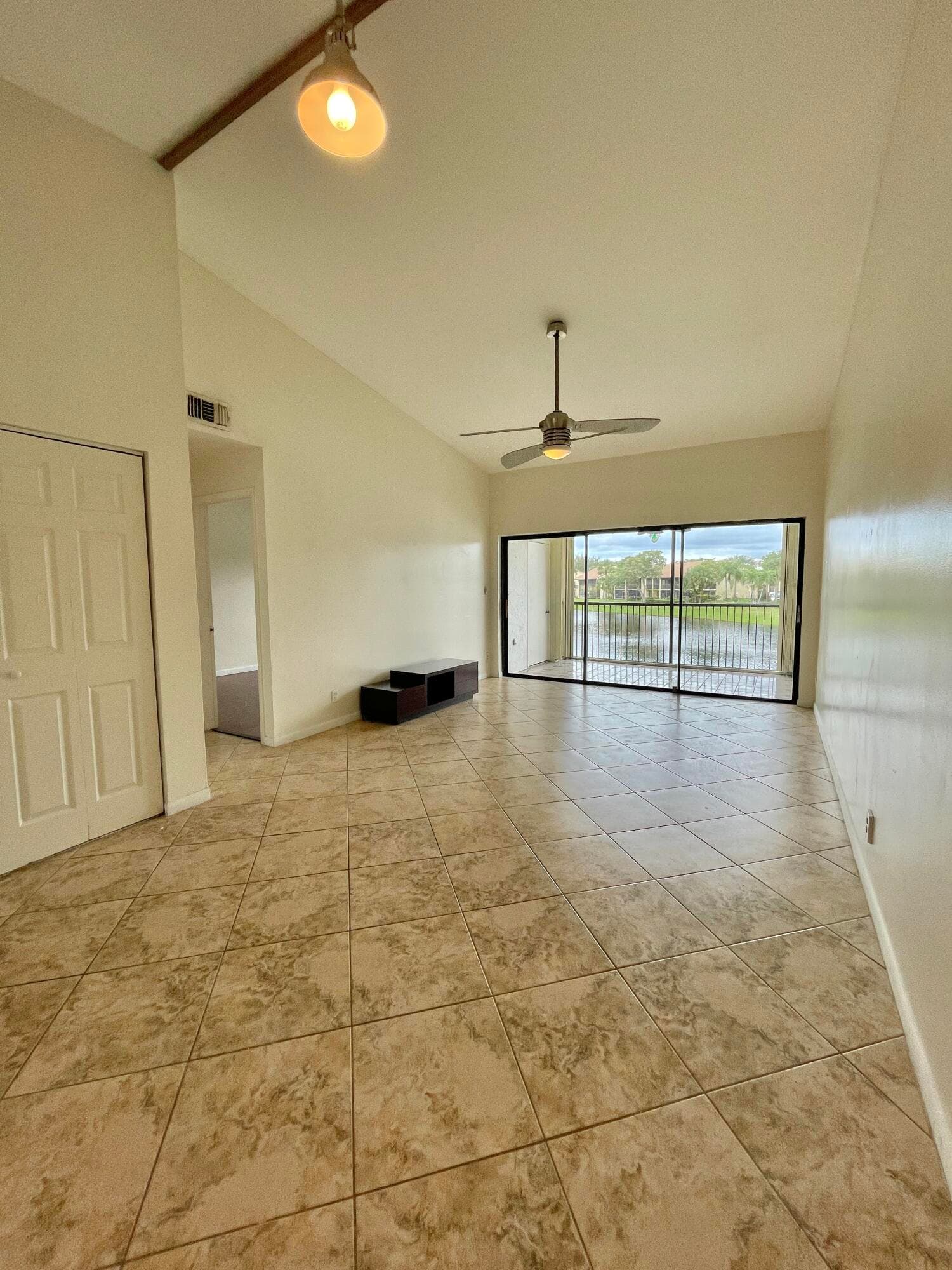 2297 SW 15th Street 122, Deerfield Beach, FL 33442 — photo 6 of 47