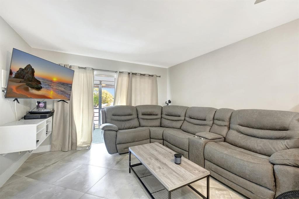 8605 W Sample Road 311, Coral Springs, FL 33065 — photo 3 of 13