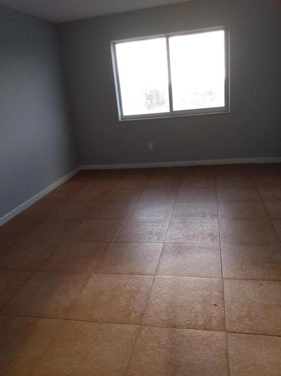 8001 Crespi Boulevard 5c, Miami Beach, FL 33141 — photo 5 of 8