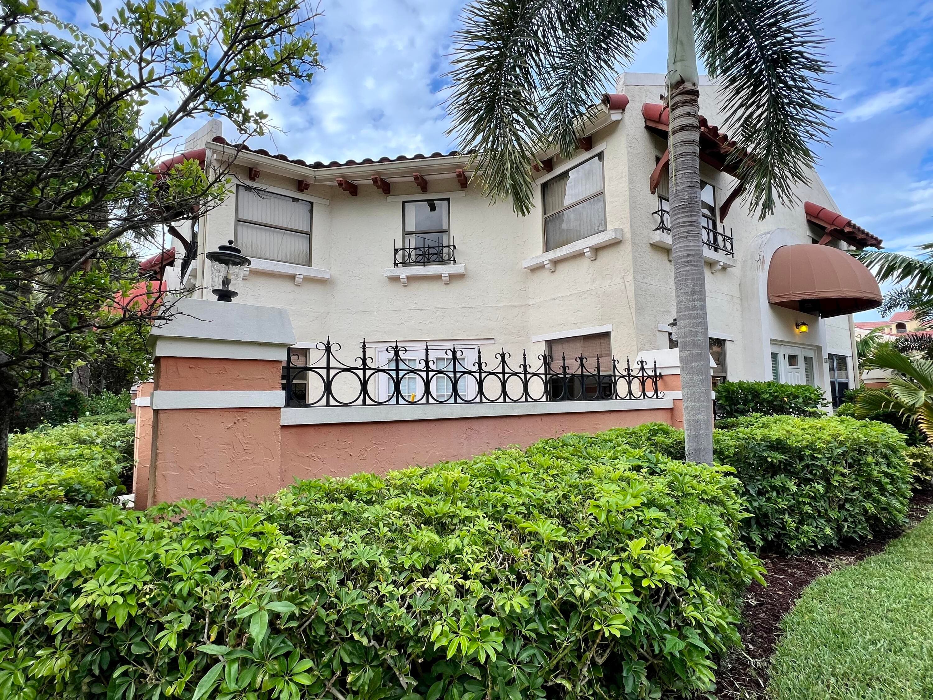 13 Uno Lago Drive, Juno Beach, FL 33408 — photo 1 of 28