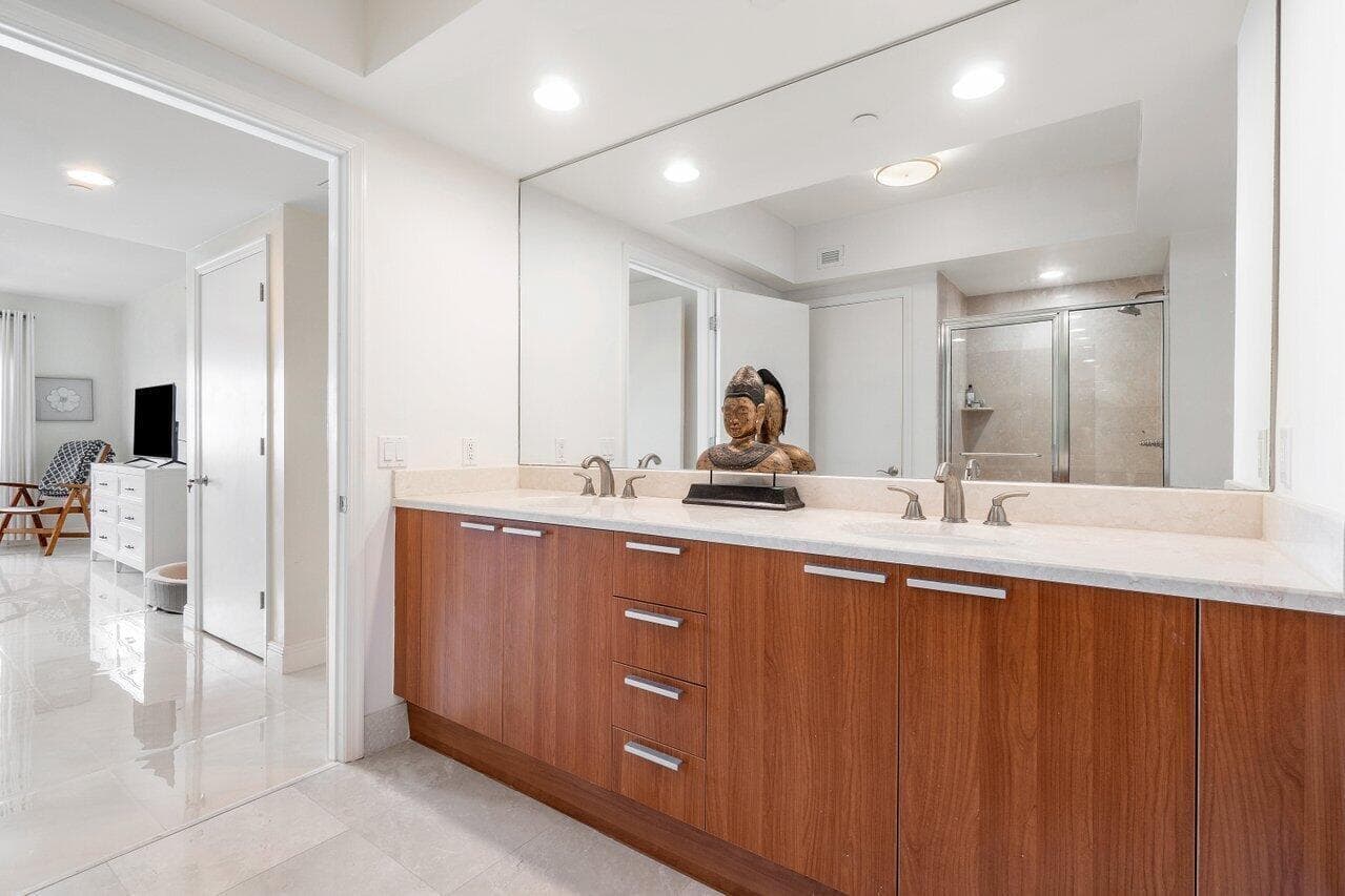 2650 Lake Shore Drive 1003, Riviera Beach, FL 33404 — photo 18 of 56