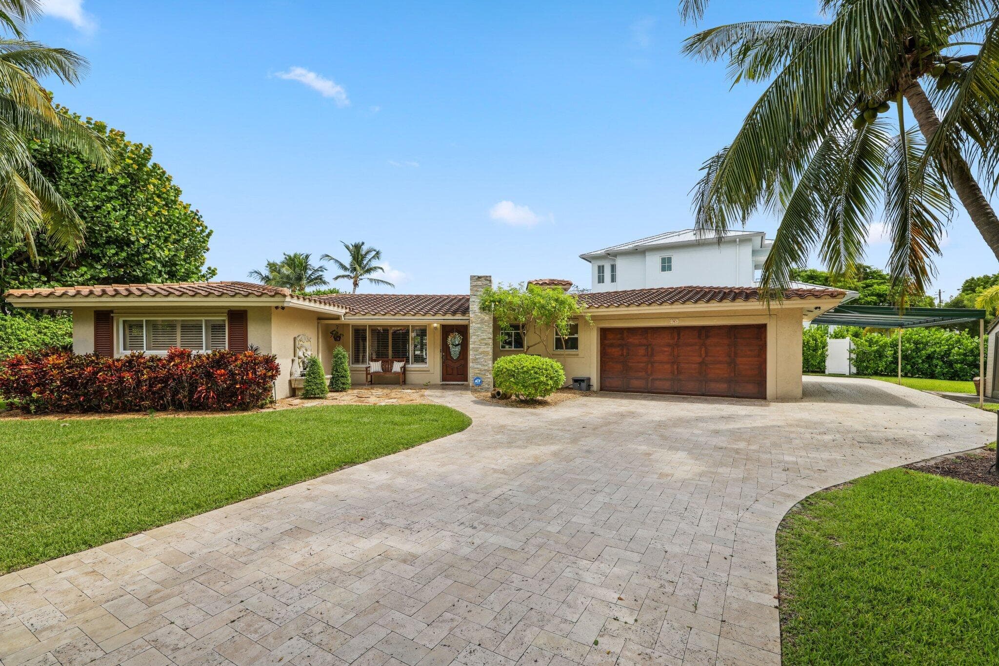 910 Banyan Drive, Delray Beach, FL 33483 — photo 3 of 53