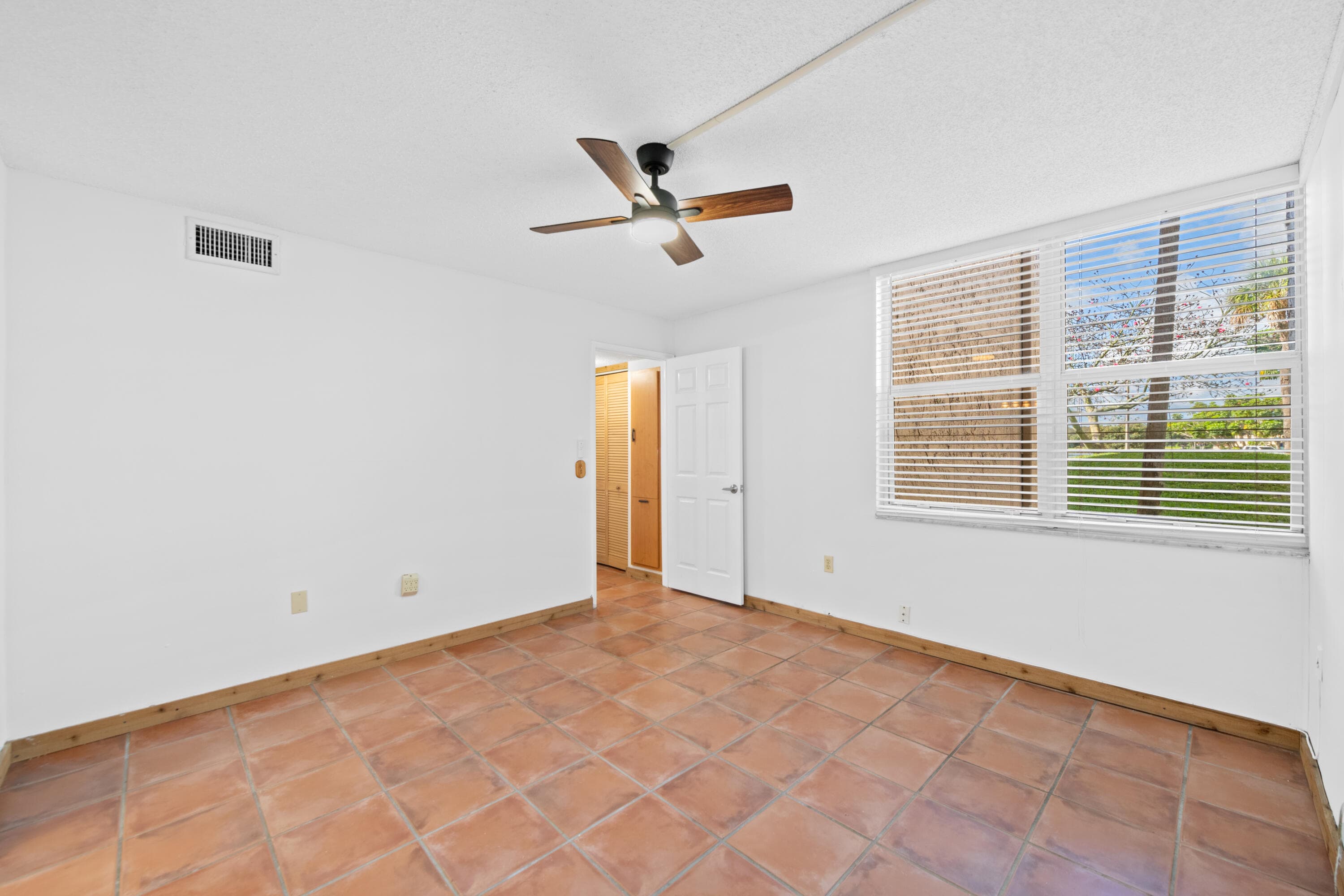 9480 Tangerine Place 102, Davie, FL 33324 — photo 14 of 23
