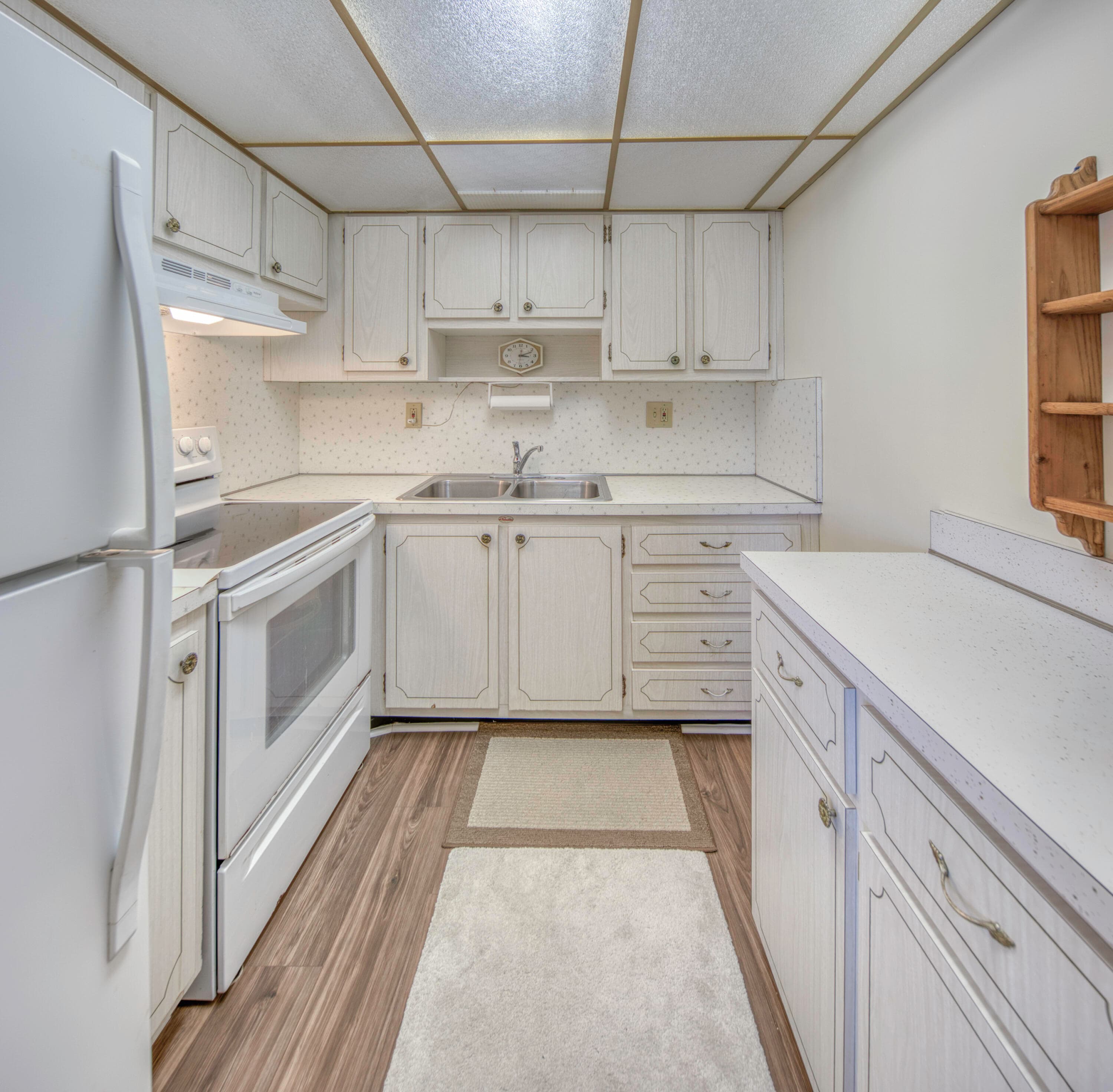 1980 Sunset Avenue 19, Lake Worth Beach, FL 33461 — photo 4 of 25