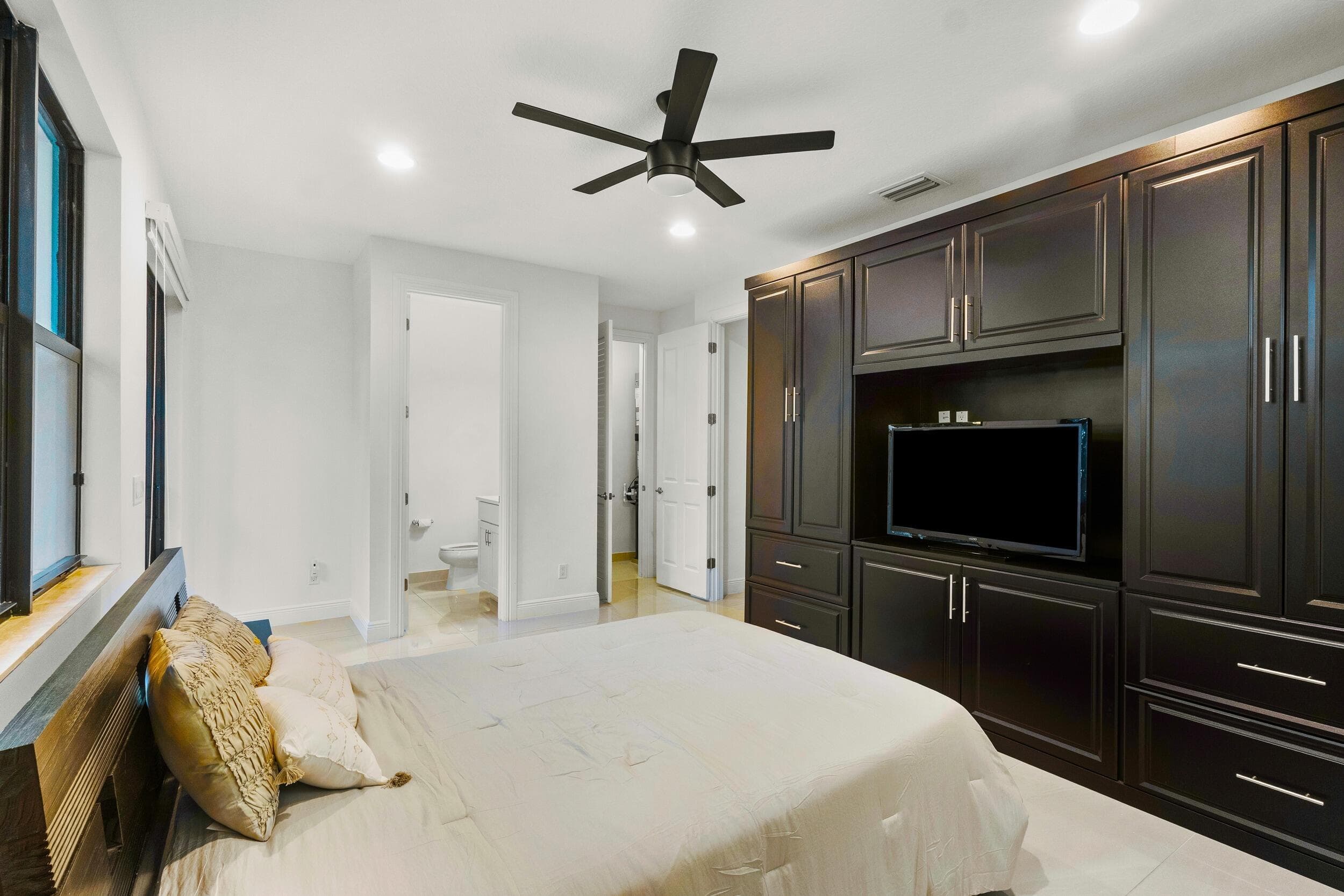 613 Windward Circle N, Boynton Beach, FL 33435 — photo 11 of 35