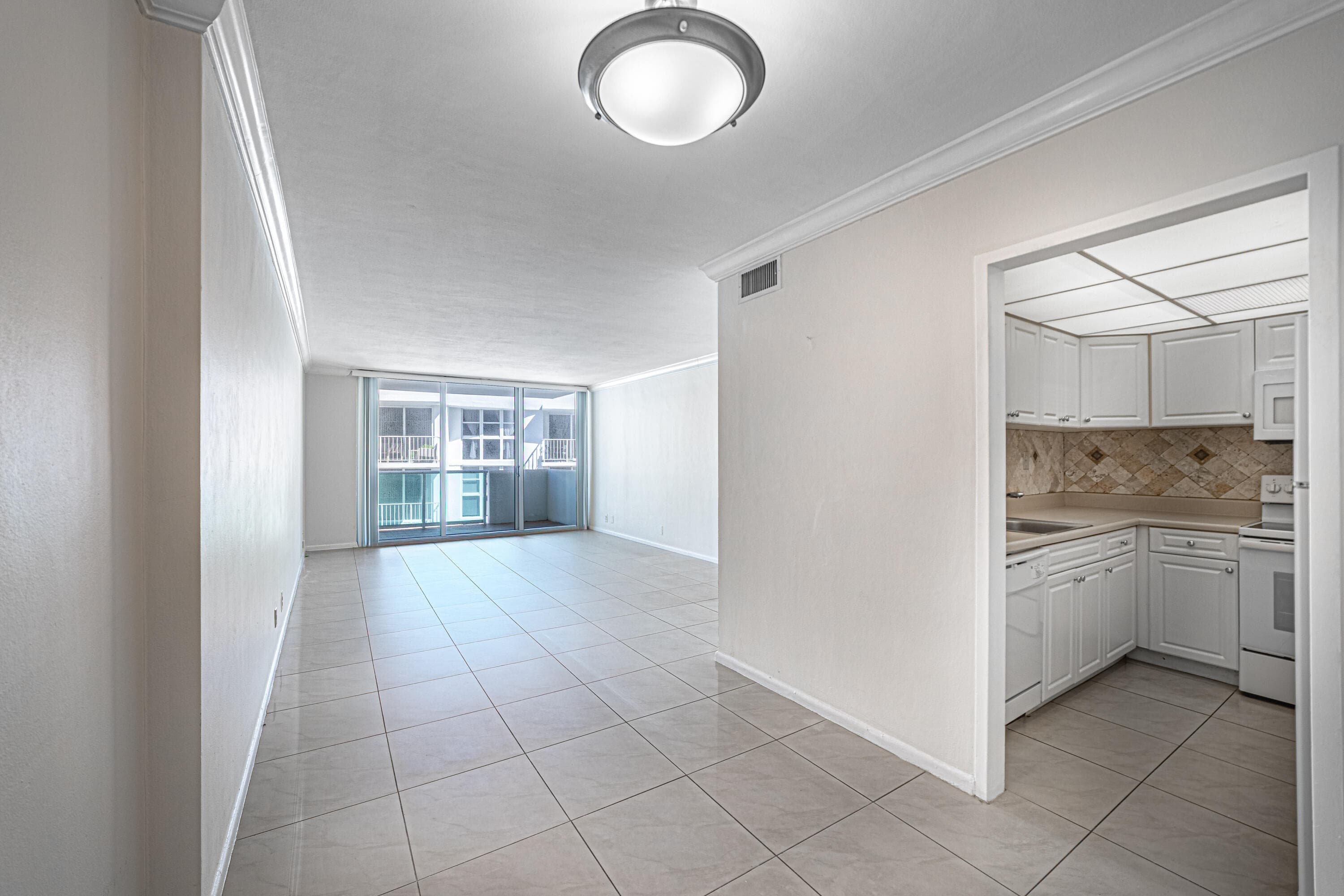 1200 West Avenue 1521, Miami Beach, FL 33139 — photo 6 of 33