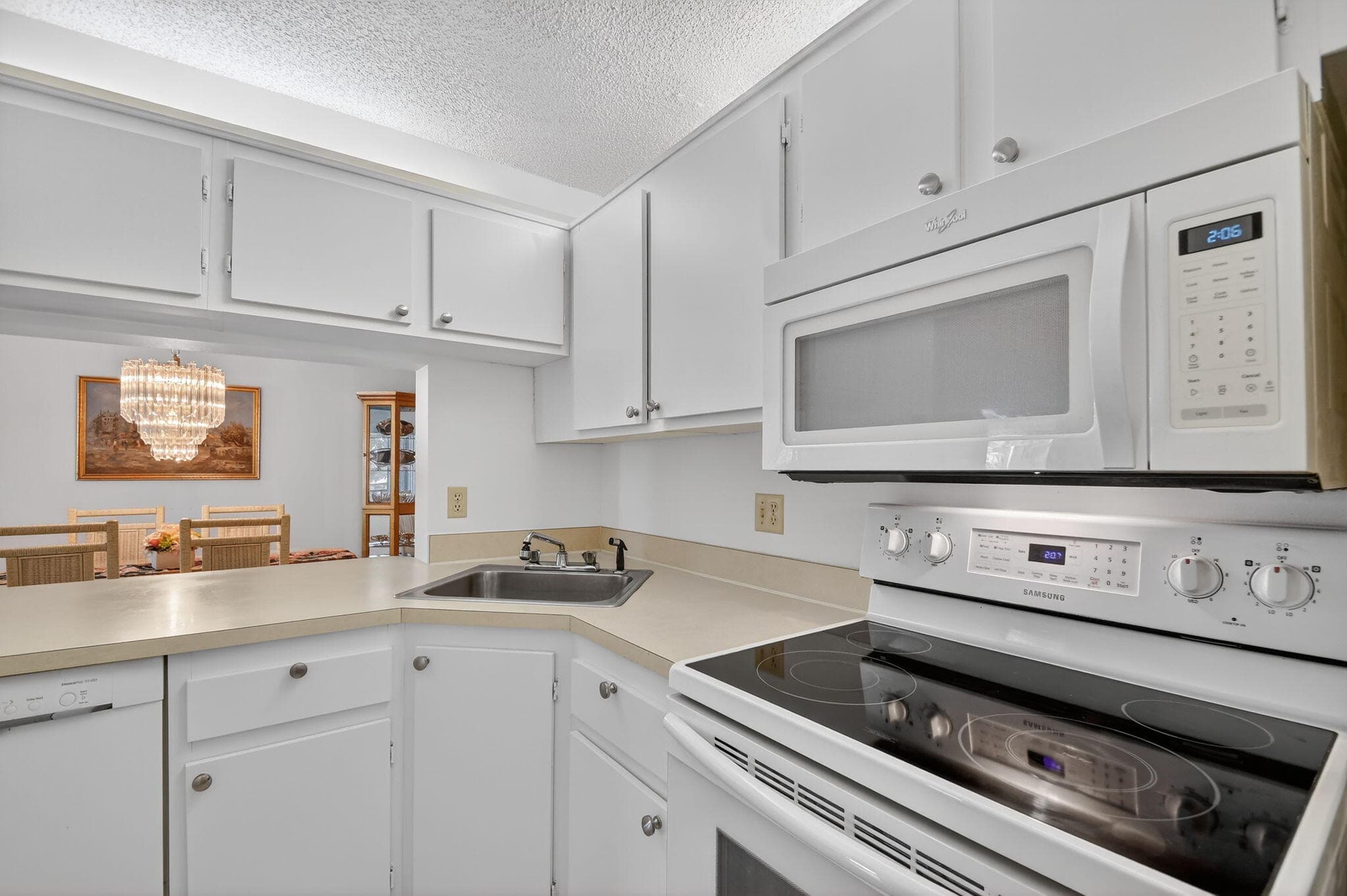 627 Sea Pine Way B2, Greenacres, FL 33415 — photo 1 of 37
