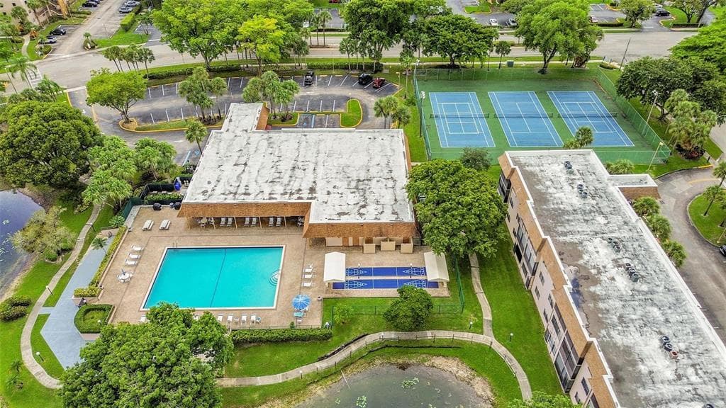 6095 N Sabal Palm Boulevard 212, Tamarac, FL 33319 — photo 5 of 40