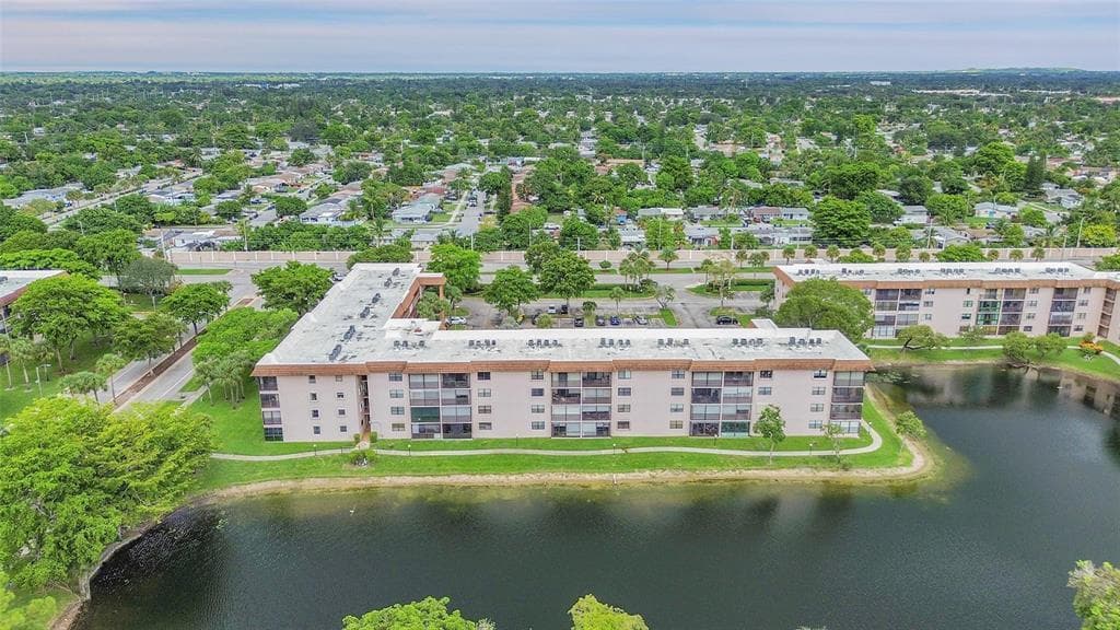 6095 N Sabal Palm Boulevard 212, Tamarac, FL 33319 — photo 4 of 40