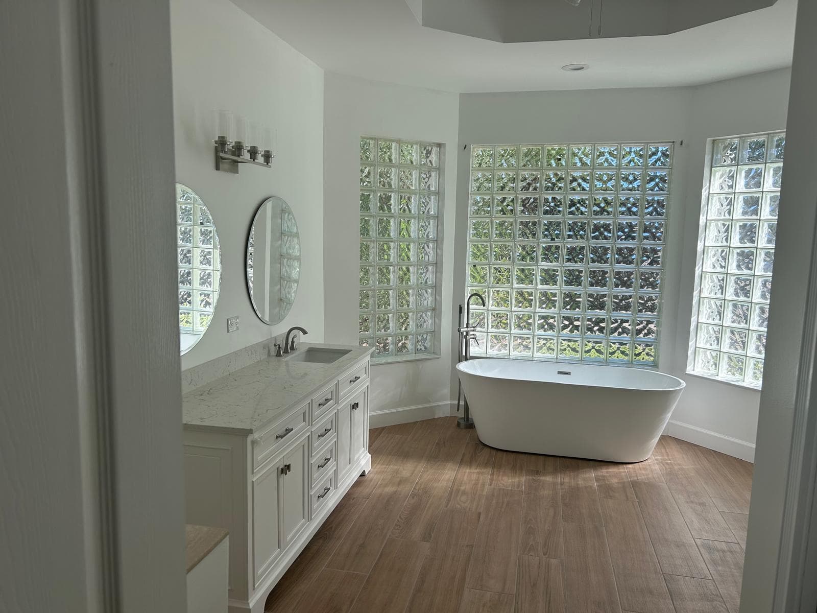 8992 Lakes Boulevard, West Palm Beach, FL 33412 — photo 7 of 48