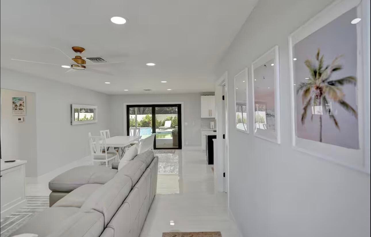 521 Curlew Road, Delray Beach, FL 33444 — photo 7 of 24