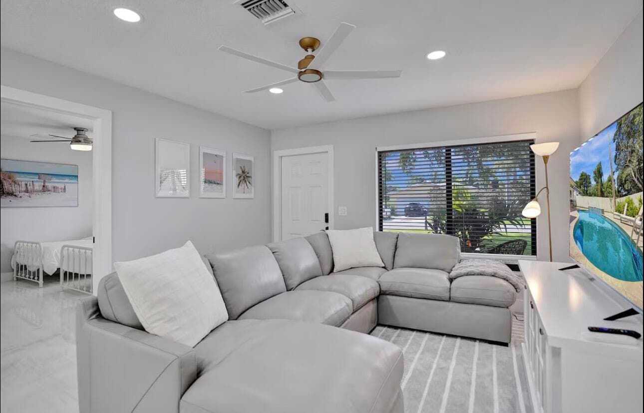 521 Curlew Road, Delray Beach, FL 33444 — photo 9 of 24