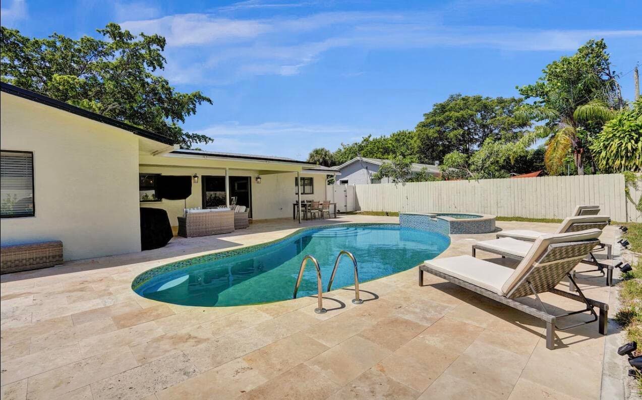 521 Curlew Road, Delray Beach, FL 33444 — photo 15 of 24