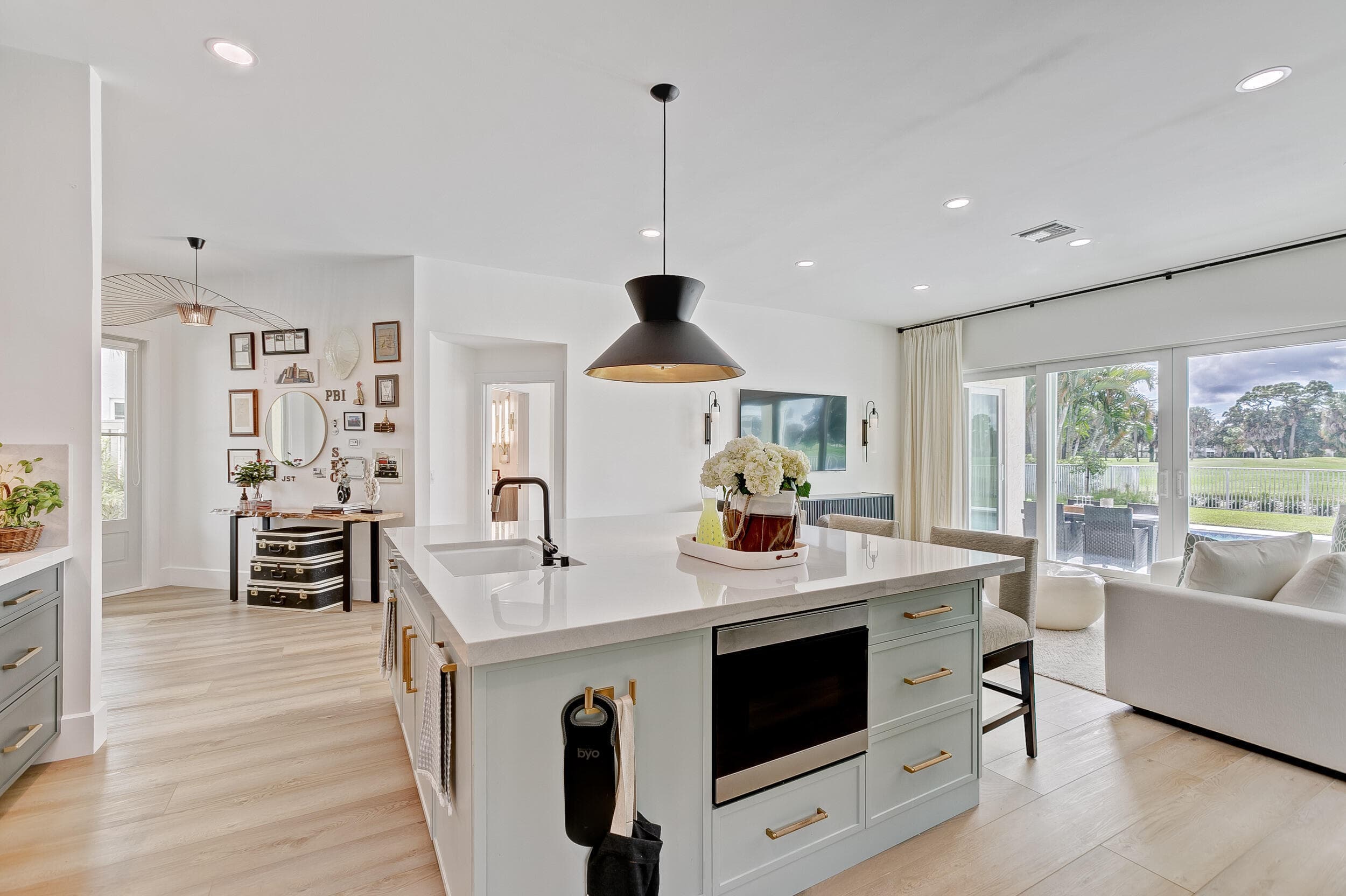 605 Masters Way, Palm Beach Gardens, FL 33418 — photo 13 of 81